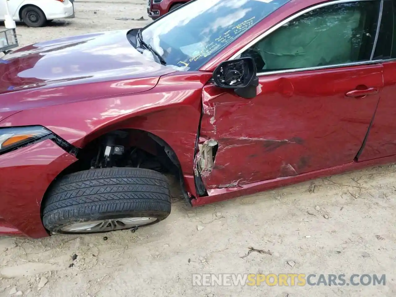 9 Photograph of a damaged car 4T1CZ1FB0LU047474 TOYOTA AVALON 2020