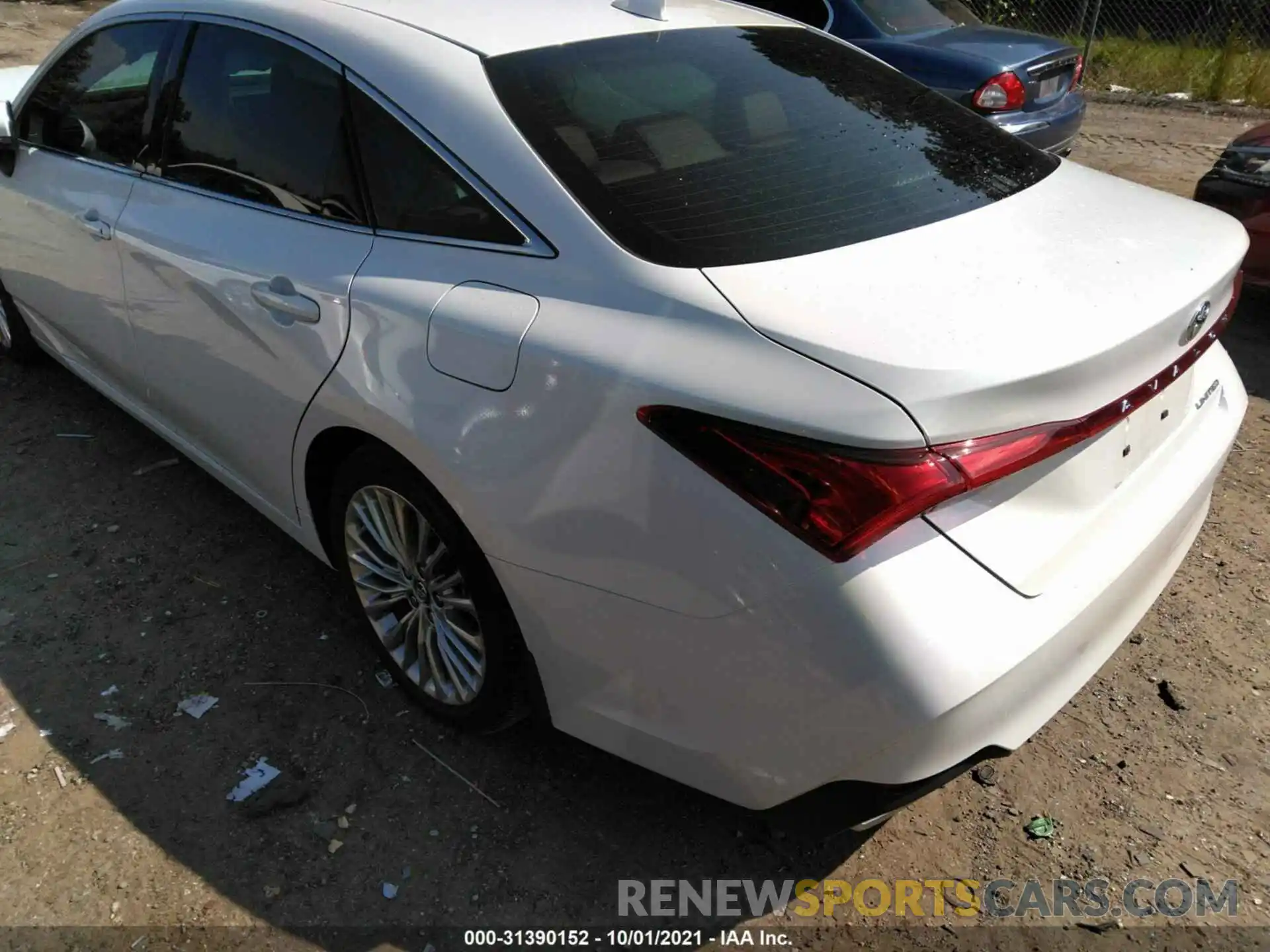 3 Photograph of a damaged car 4T1CZ1FB0LU048656 TOYOTA AVALON 2020