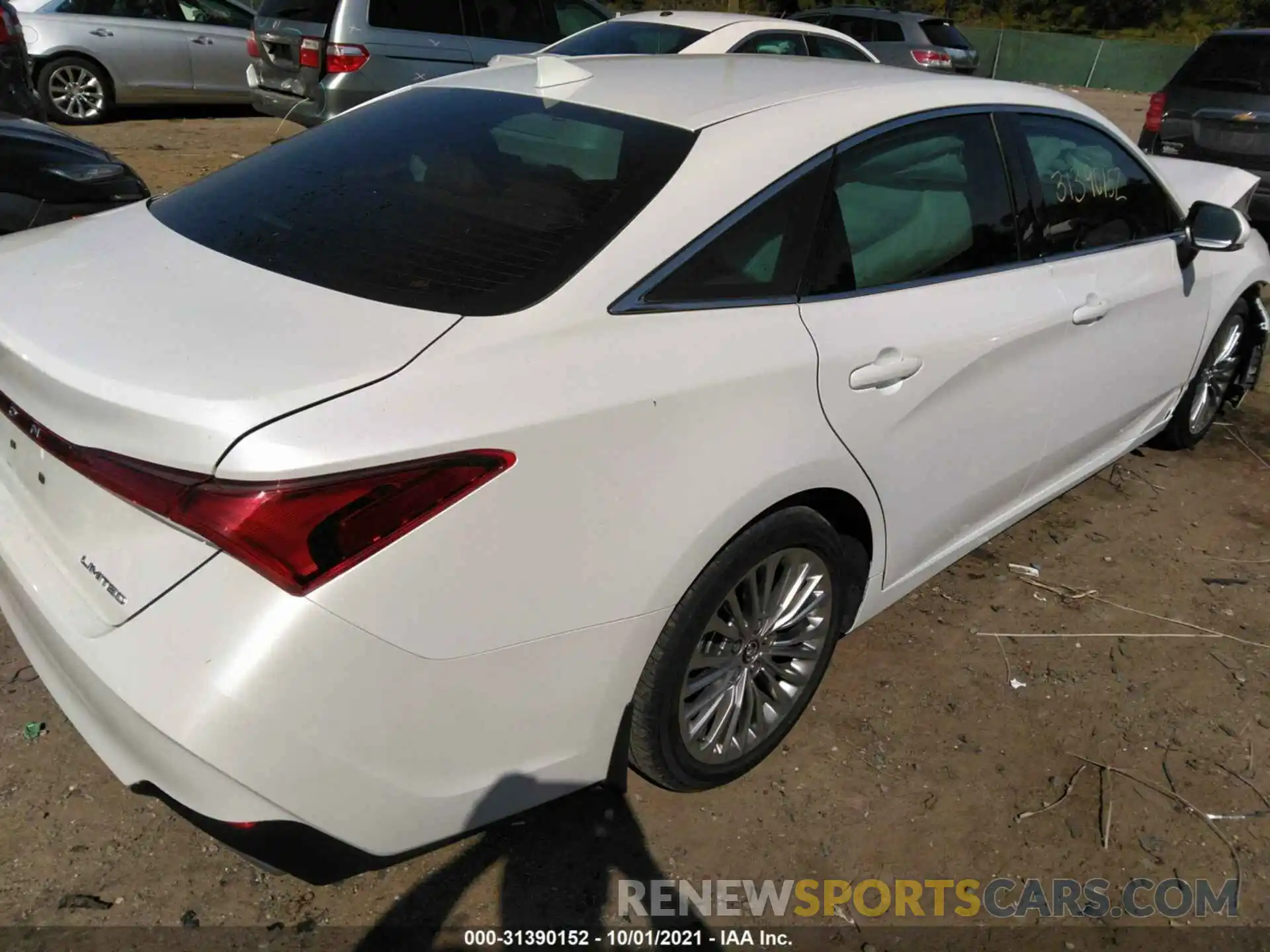 4 Photograph of a damaged car 4T1CZ1FB0LU048656 TOYOTA AVALON 2020