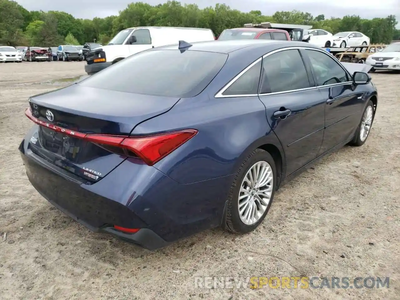 4 Photograph of a damaged car 4T1D21FB0LU012264 TOYOTA AVALON 2020