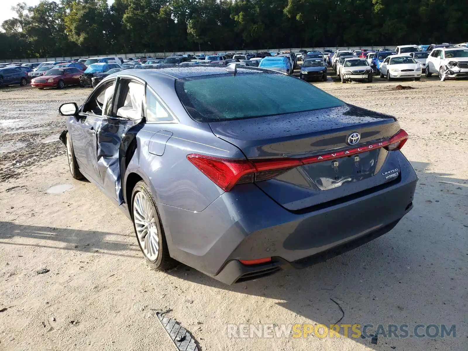 3 Photograph of a damaged car 4T1D21FB0LU016363 TOYOTA AVALON 2020