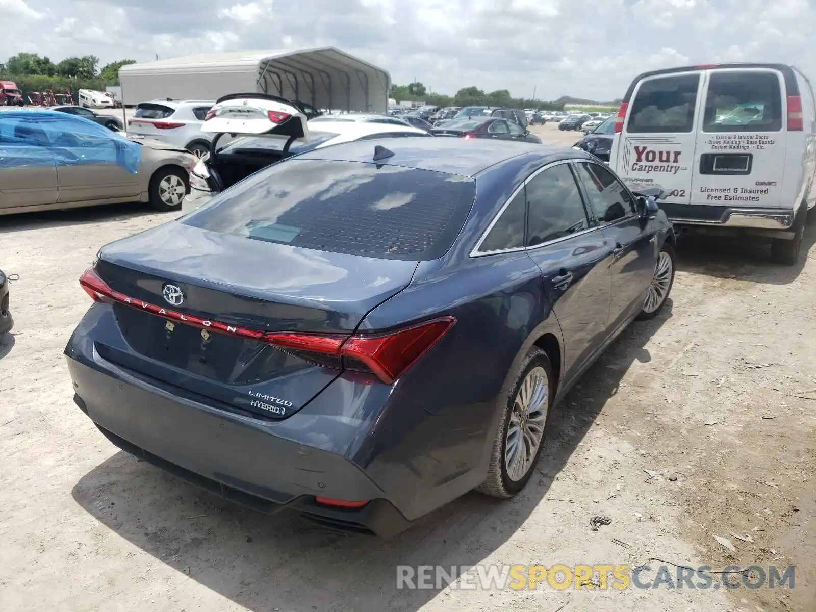 4 Photograph of a damaged car 4T1D21FB0LU018064 TOYOTA AVALON 2020