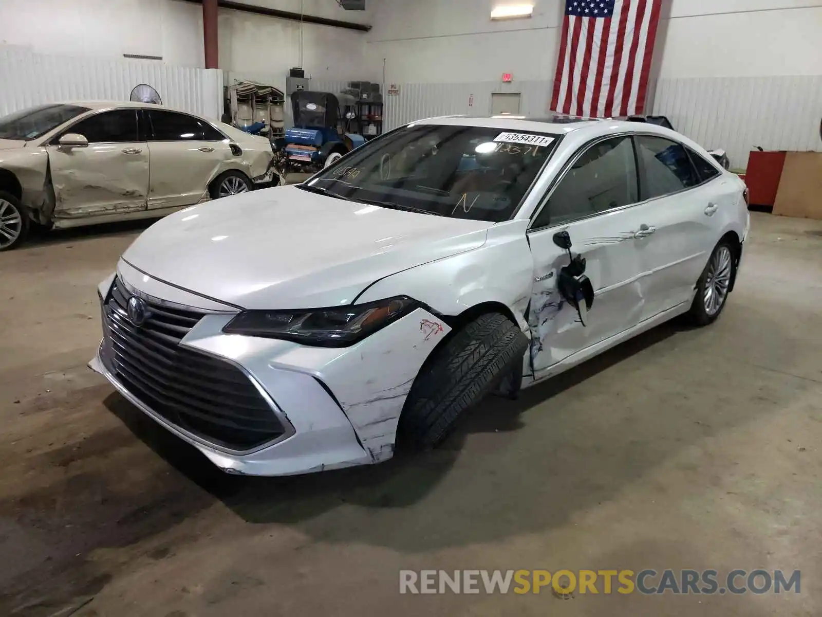 2 Photograph of a damaged car 4T1D21FB1LU012371 TOYOTA AVALON 2020