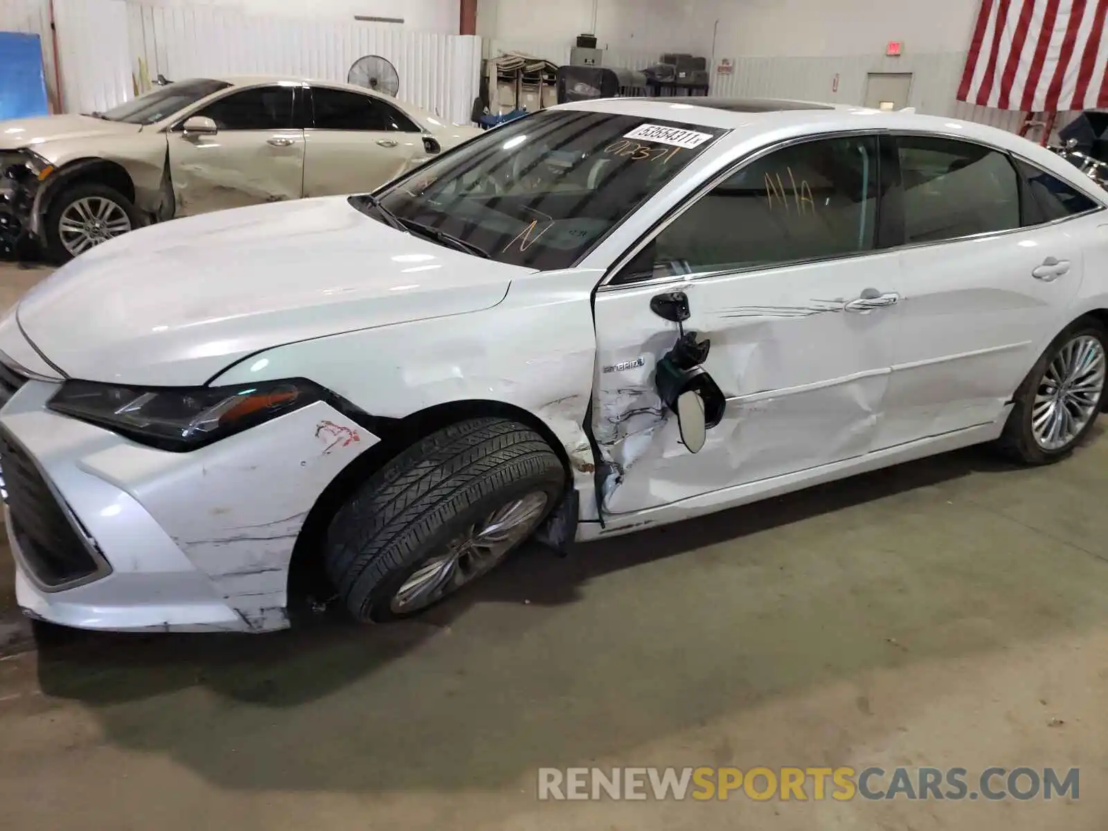 9 Photograph of a damaged car 4T1D21FB1LU012371 TOYOTA AVALON 2020