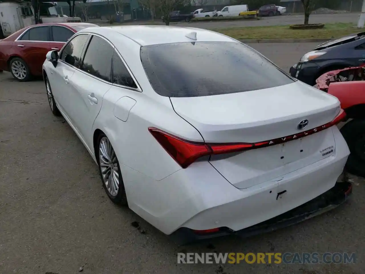 3 Photograph of a damaged car 4T1D21FB1LU017442 TOYOTA AVALON 2020