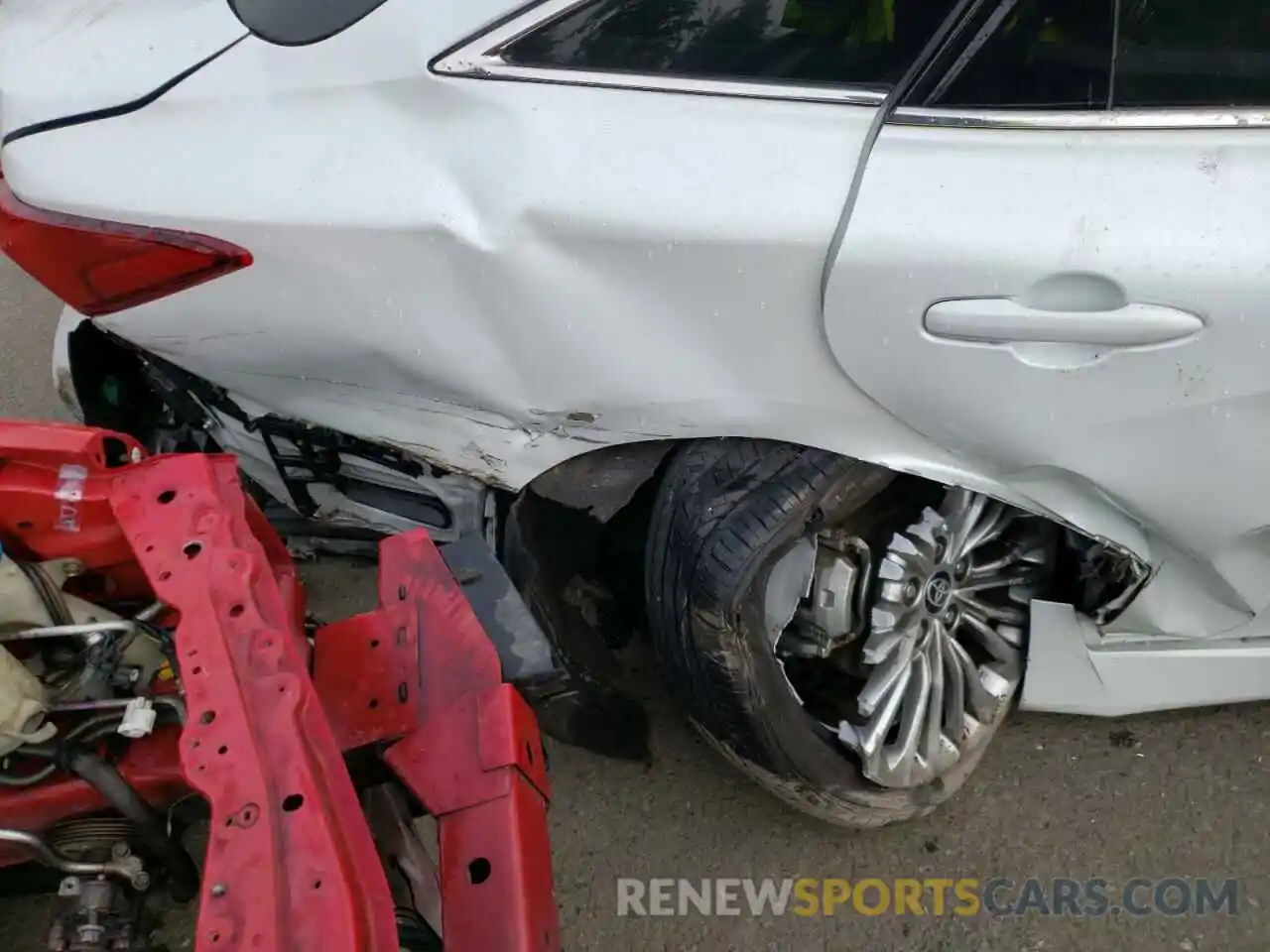 9 Photograph of a damaged car 4T1D21FB1LU017442 TOYOTA AVALON 2020