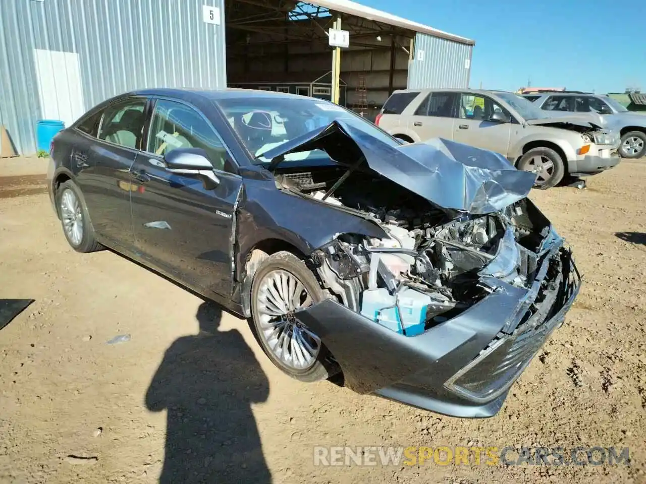 1 Photograph of a damaged car 4T1D21FB2LU017918 TOYOTA AVALON 2020