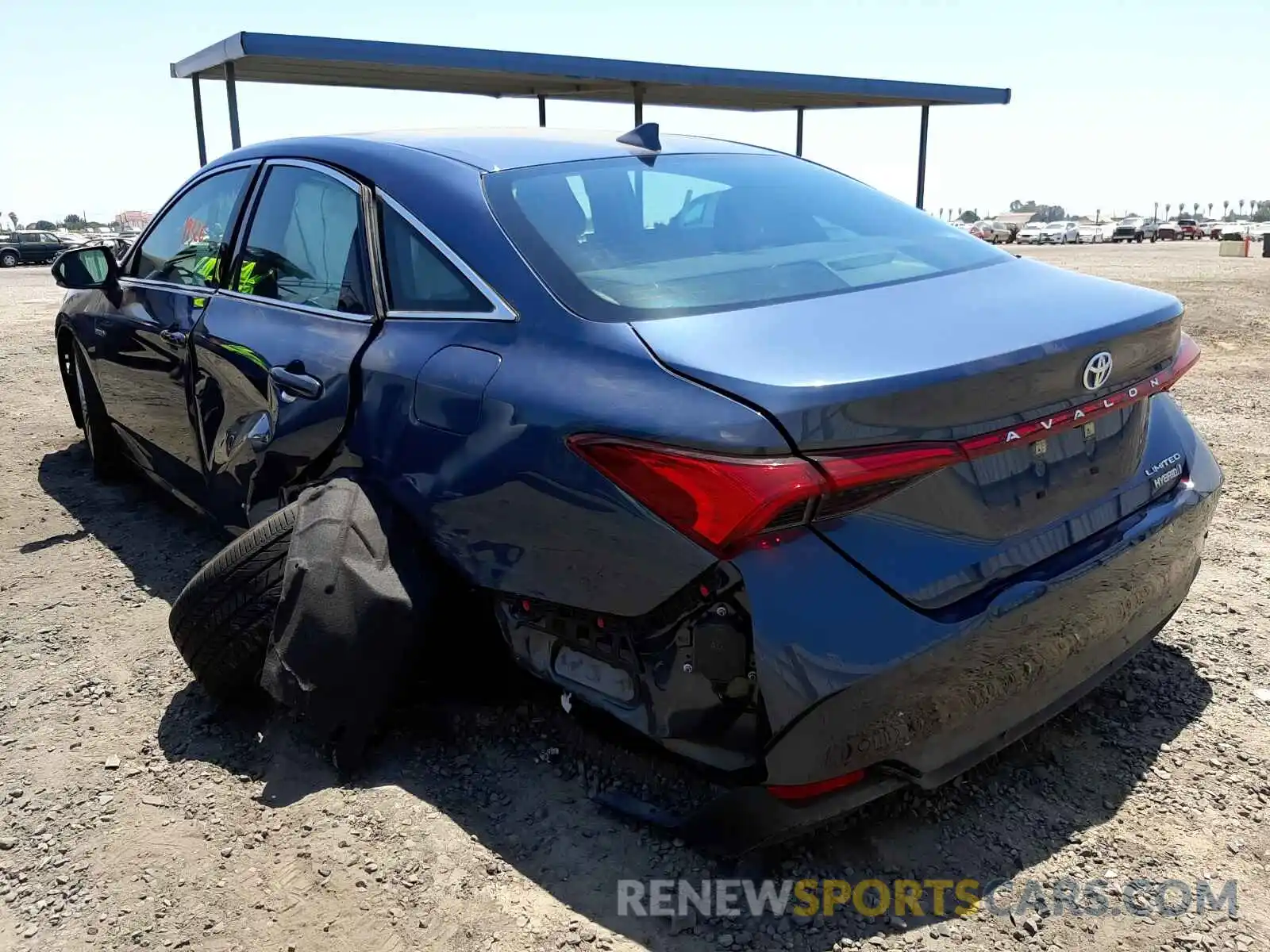 3 Photograph of a damaged car 4T1D21FB2LU018647 TOYOTA AVALON 2020