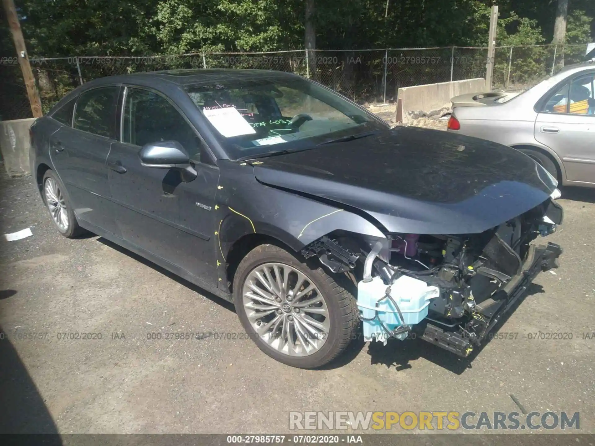 1 Photograph of a damaged car 4T1D21FB4LU013059 TOYOTA AVALON 2020