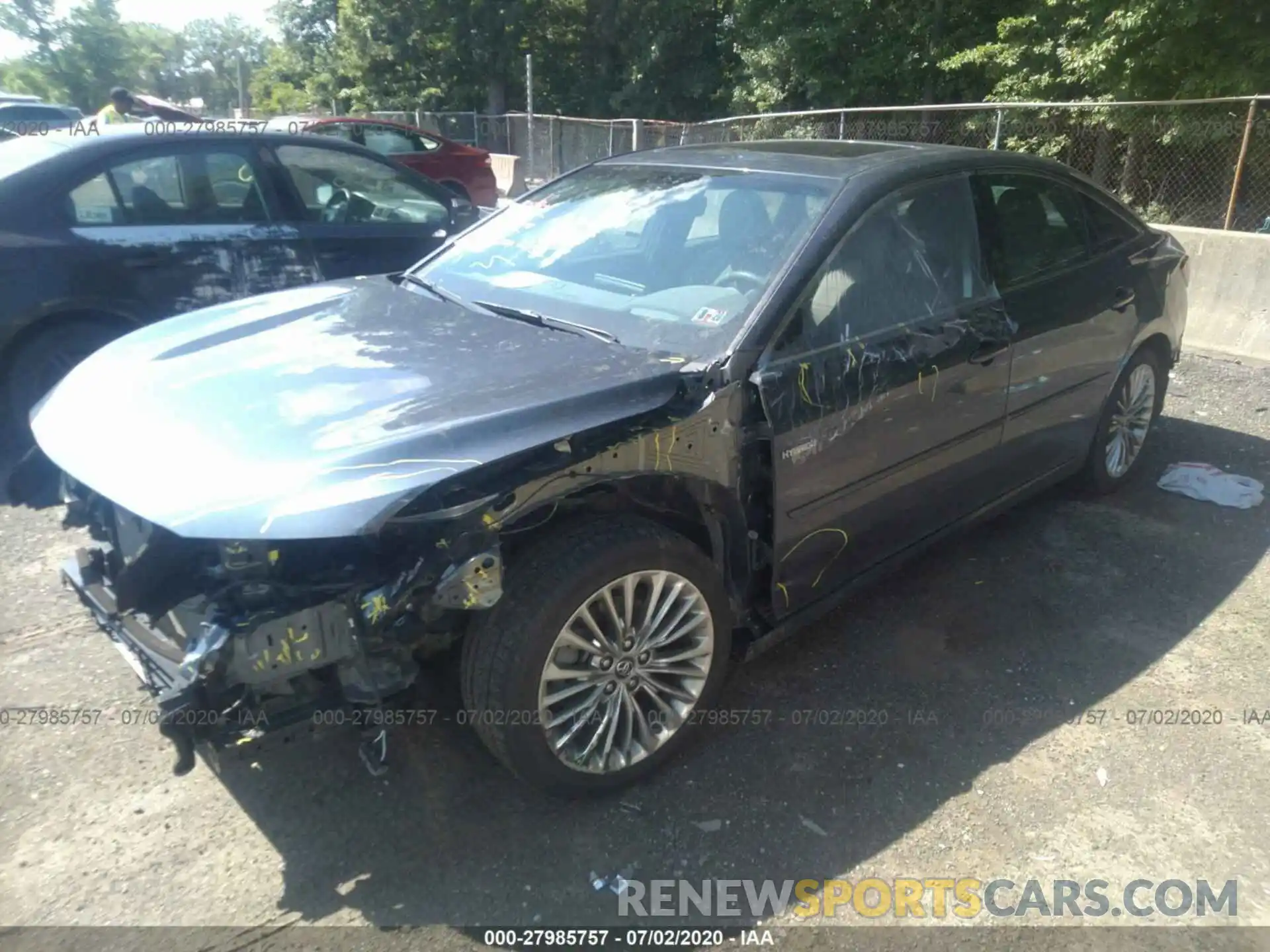 2 Photograph of a damaged car 4T1D21FB4LU013059 TOYOTA AVALON 2020