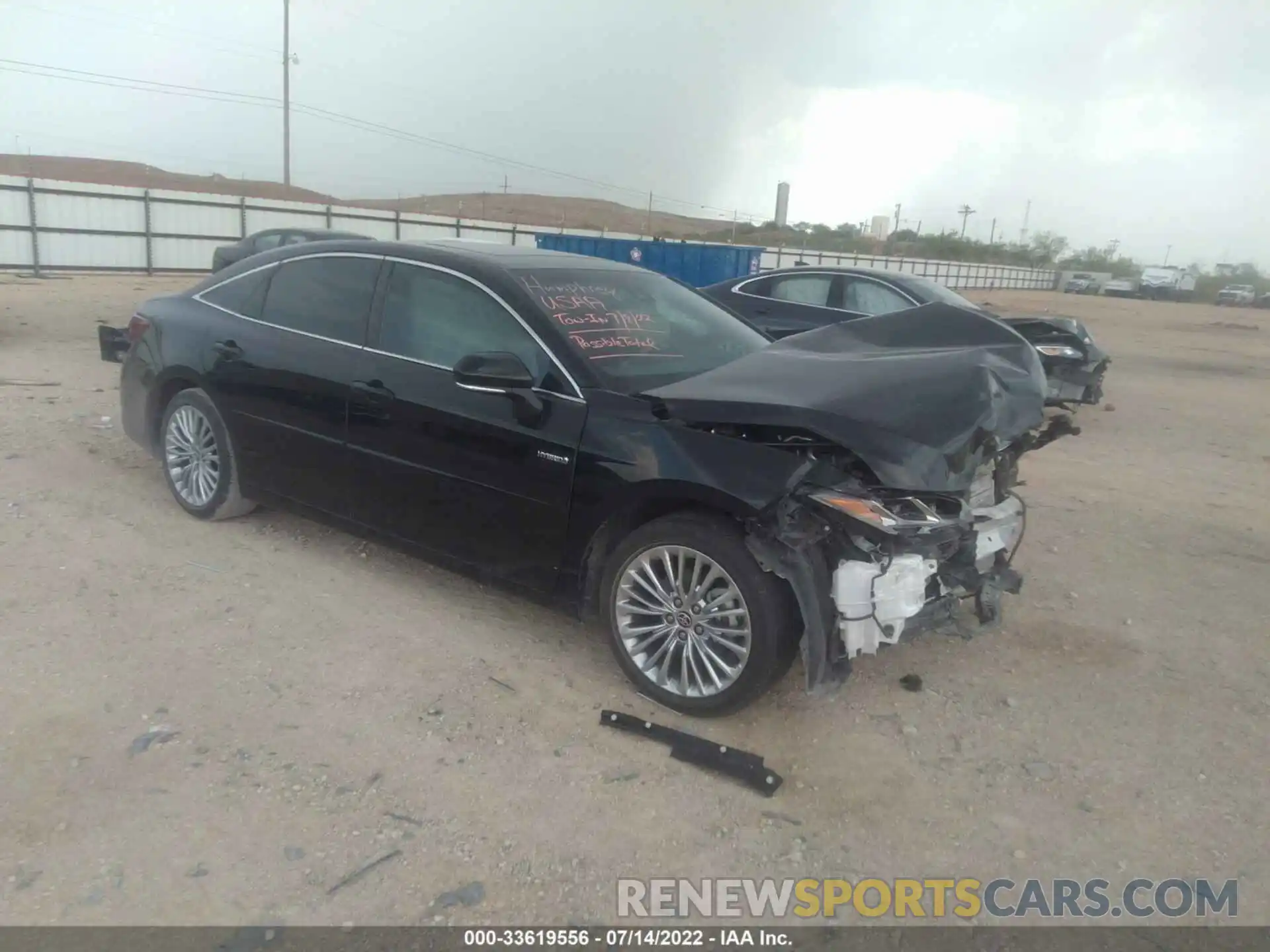 1 Photograph of a damaged car 4T1D21FB4LU017743 TOYOTA AVALON 2020