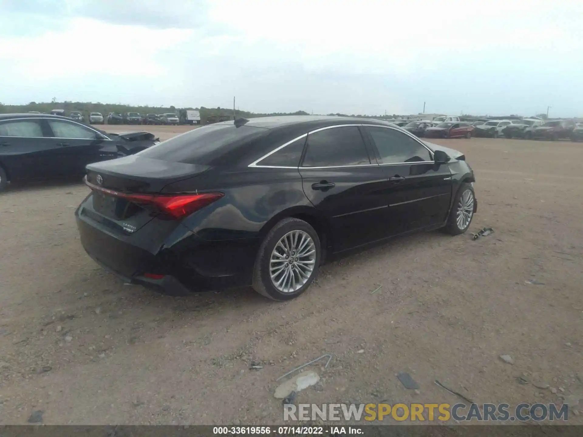 4 Photograph of a damaged car 4T1D21FB4LU017743 TOYOTA AVALON 2020