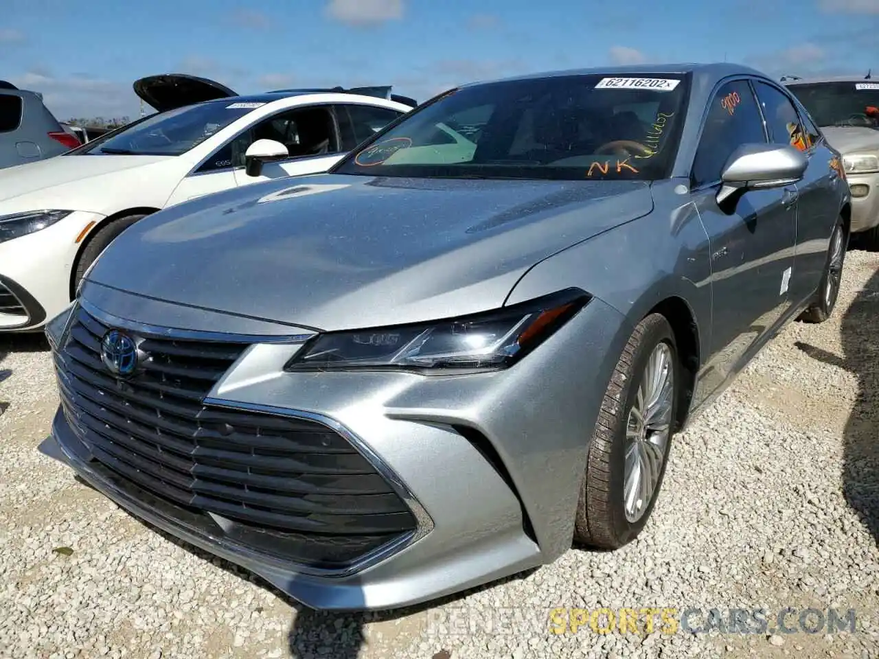 2 Photograph of a damaged car 4T1D21FB4LU018407 TOYOTA AVALON 2020