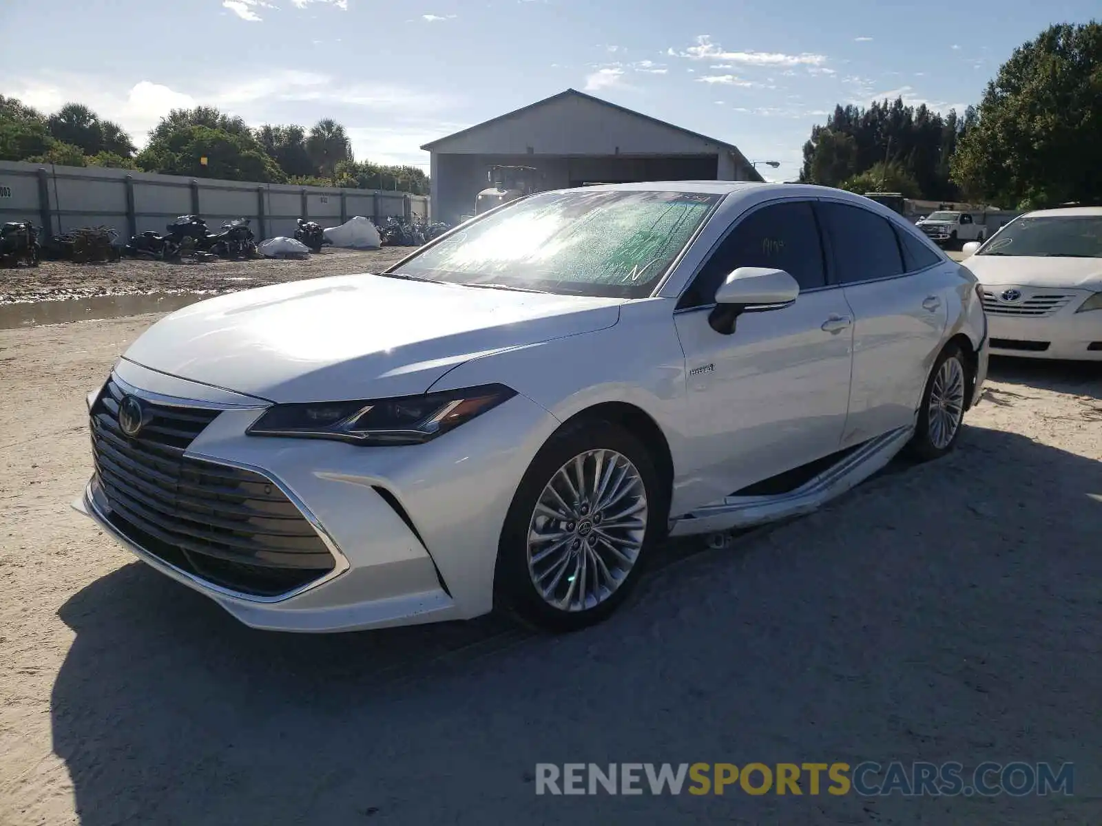 2 Photograph of a damaged car 4T1D21FB5LU017301 TOYOTA AVALON 2020