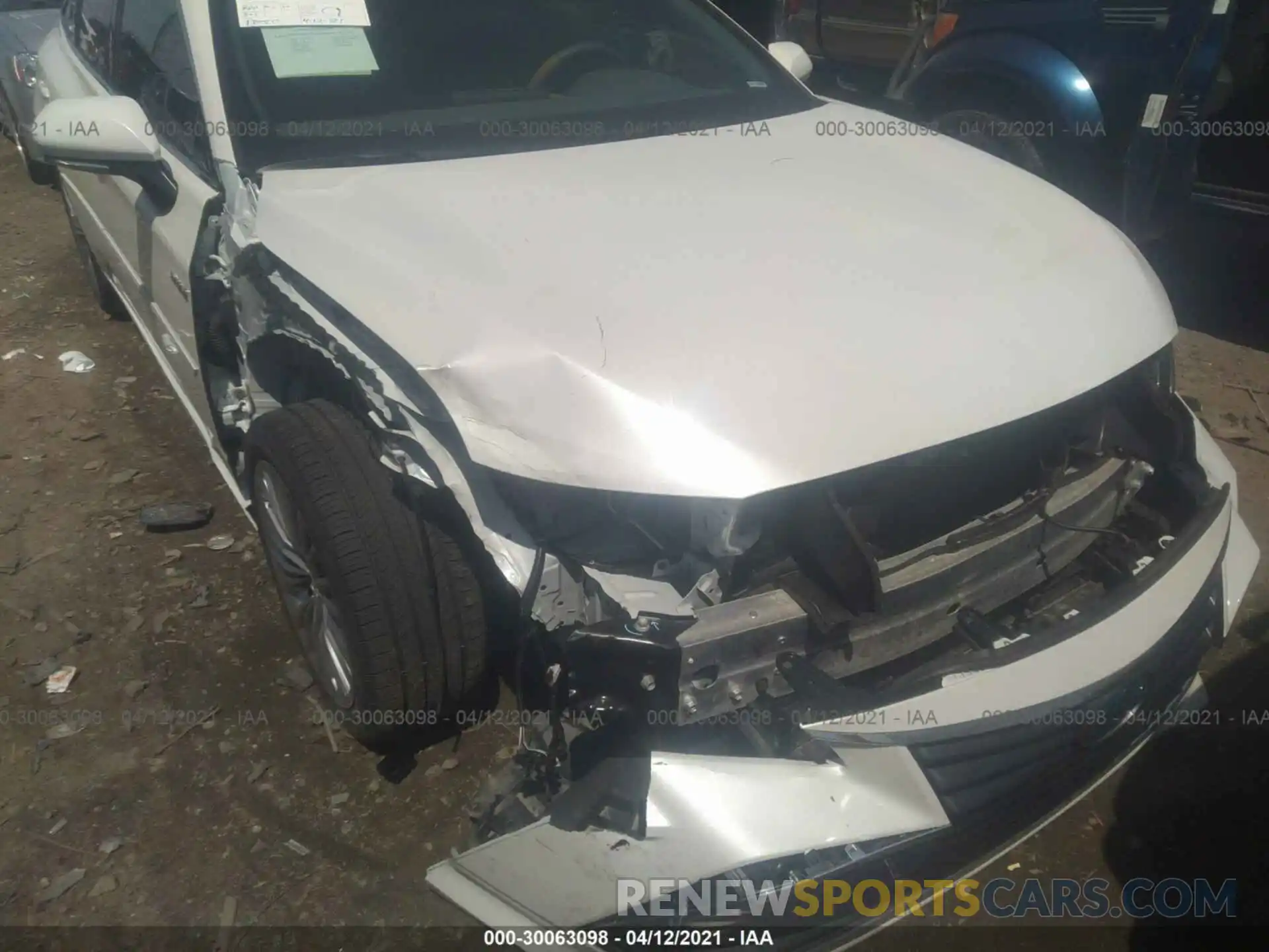 6 Photograph of a damaged car 4T1D21FB5LU019145 TOYOTA AVALON 2020