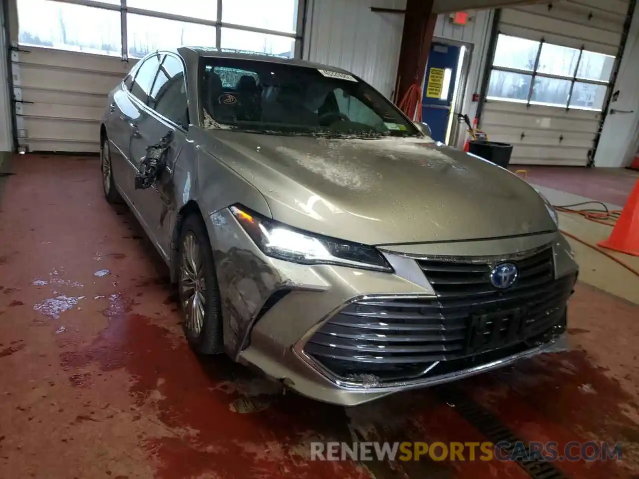 9 Photograph of a damaged car 4T1D21FB6LU013337 TOYOTA AVALON 2020