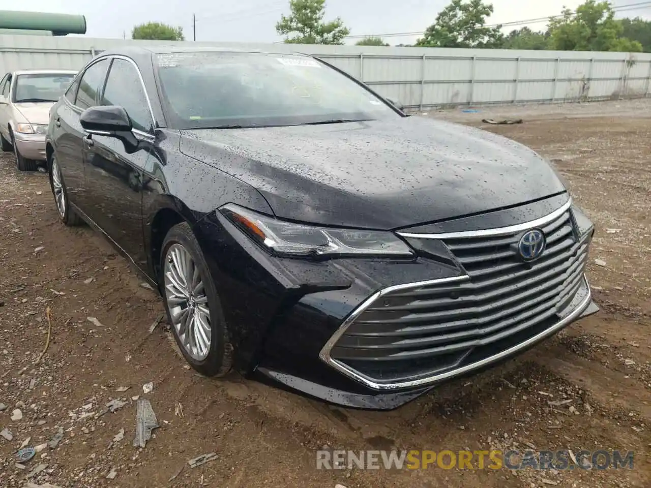 1 Photograph of a damaged car 4T1D21FB7LU013184 TOYOTA AVALON 2020