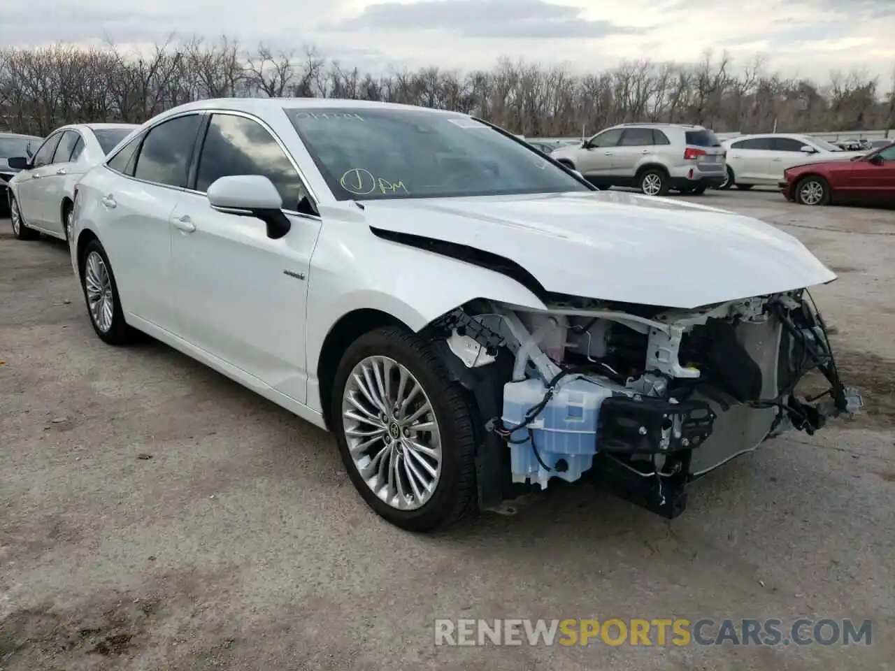 1 Photograph of a damaged car 4T1D21FB8LU019334 TOYOTA AVALON 2020