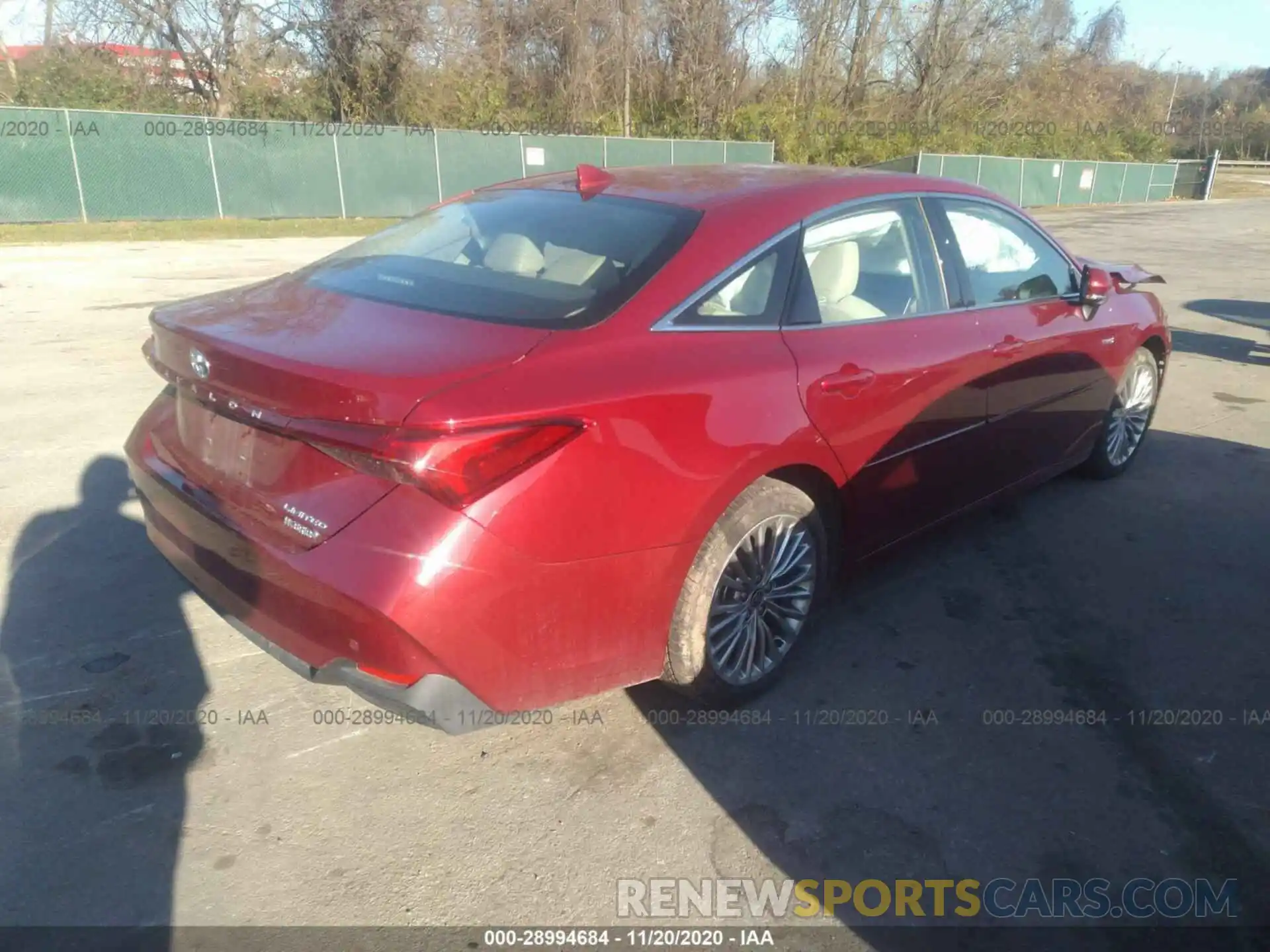 4 Photograph of a damaged car 4T1D21FB9LU017429 TOYOTA AVALON 2020