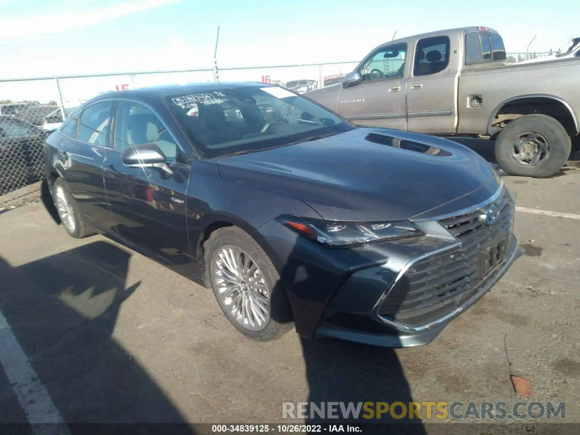 1 Photograph of a damaged car 4T1D21FBXLU012904 TOYOTA AVALON 2020