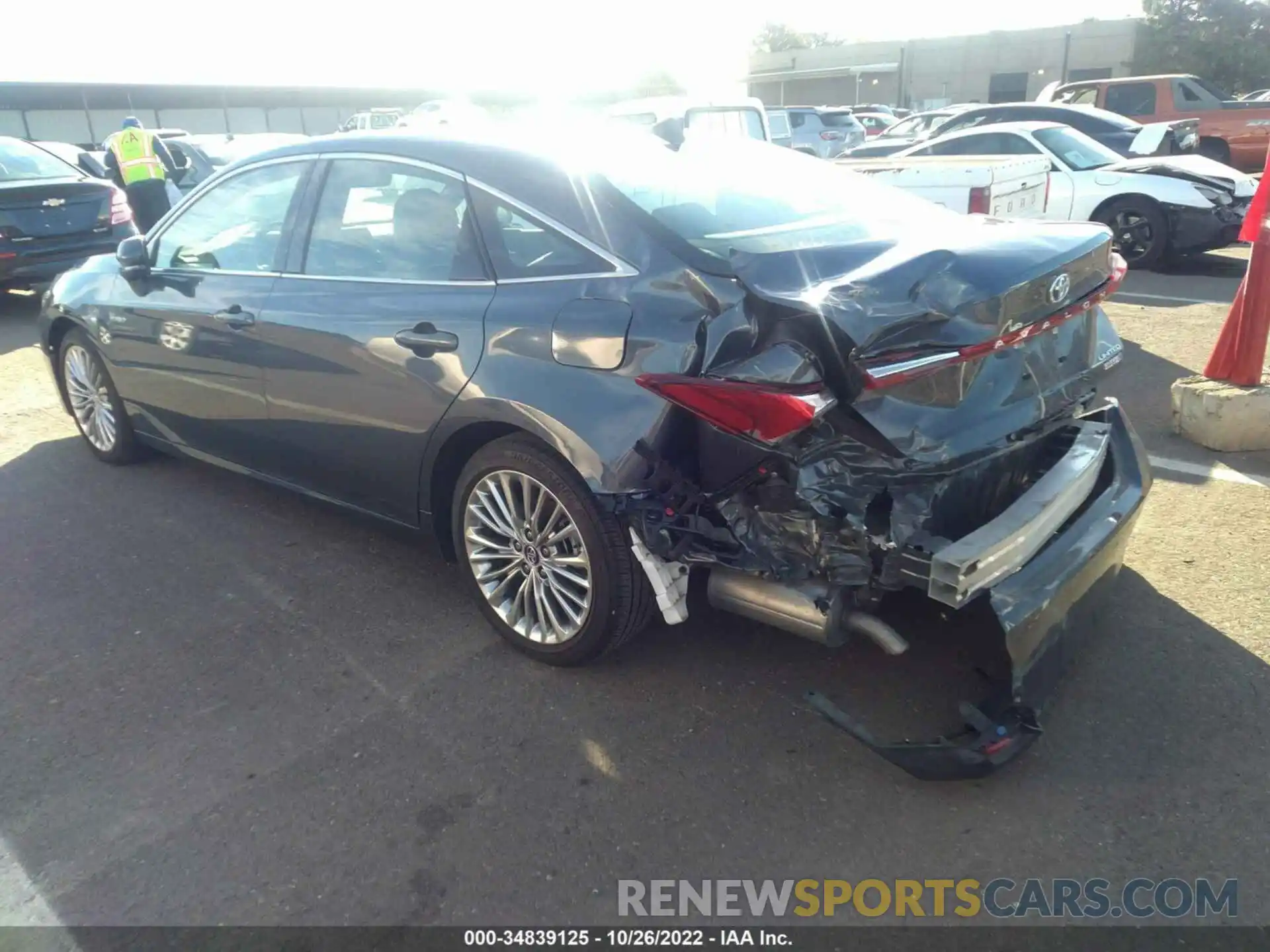 3 Photograph of a damaged car 4T1D21FBXLU012904 TOYOTA AVALON 2020