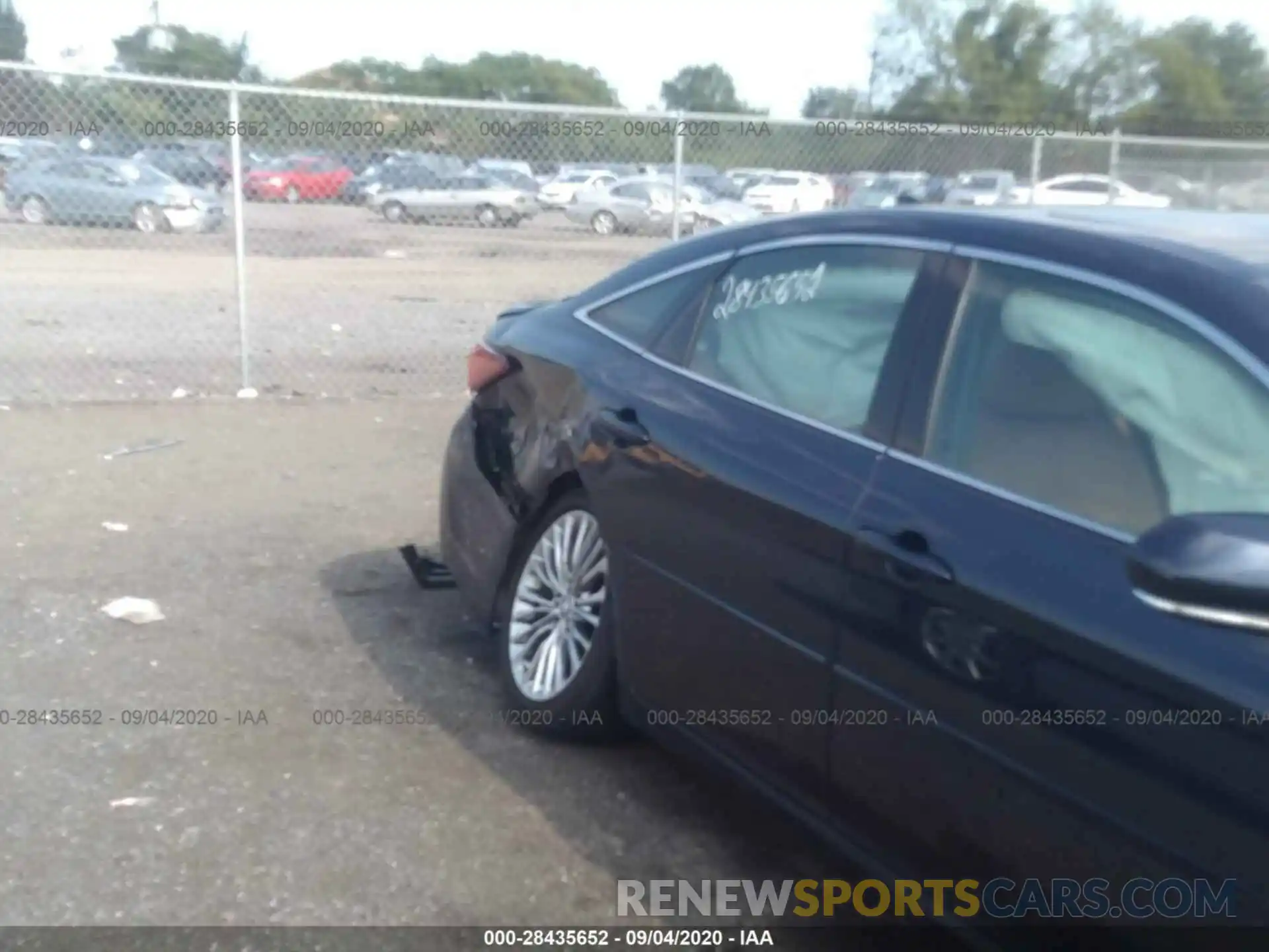 6 Photograph of a damaged car 4T1D21FBXLU014362 TOYOTA AVALON 2020