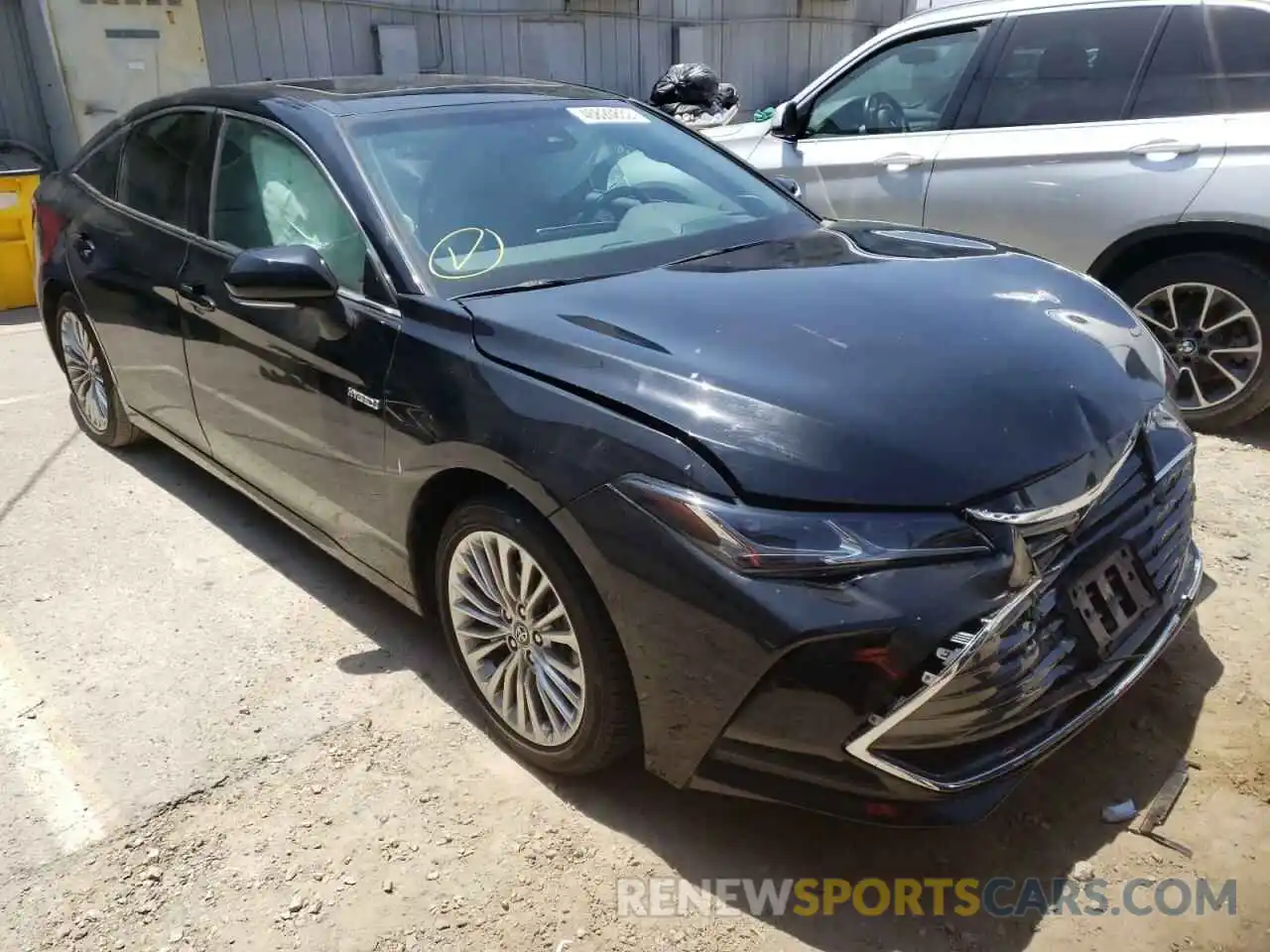 1 Photograph of a damaged car 4T1D21FBXLU014524 TOYOTA AVALON 2020