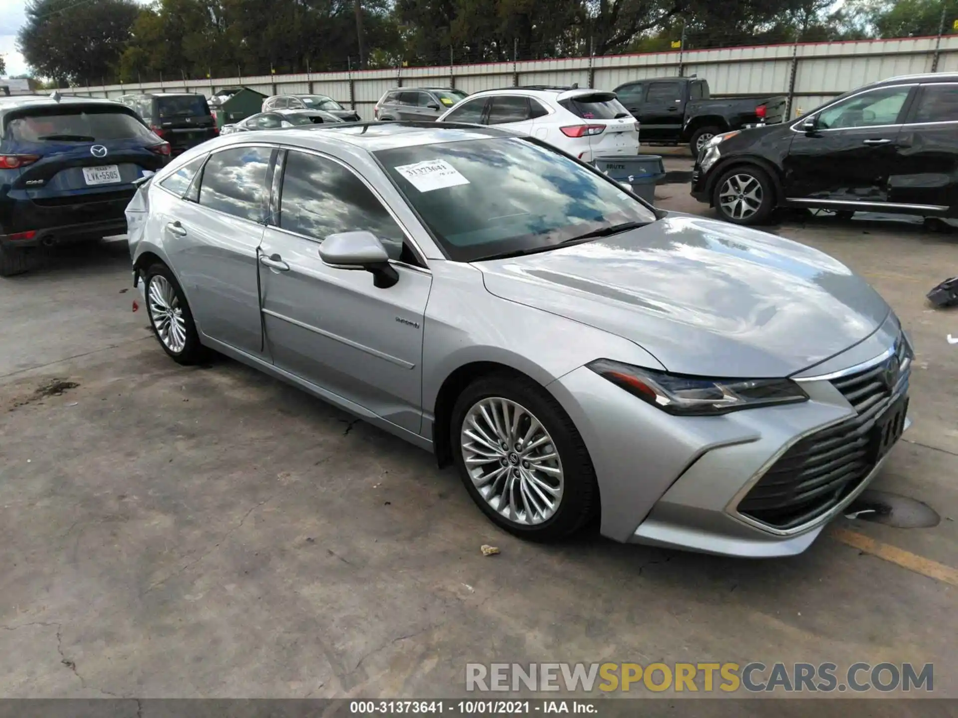 1 Photograph of a damaged car 4T1D21FBXLU016936 TOYOTA AVALON 2020