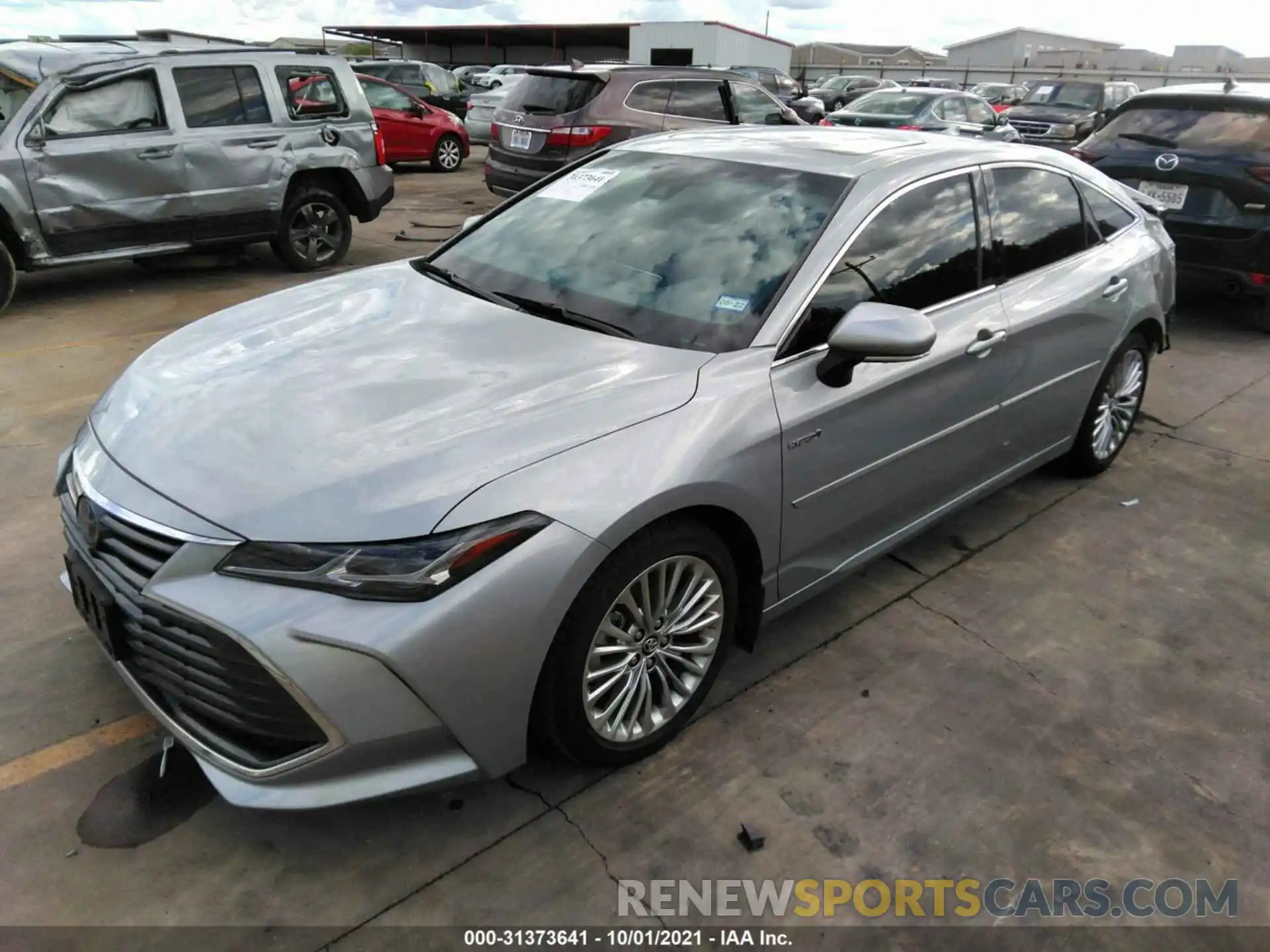 2 Photograph of a damaged car 4T1D21FBXLU016936 TOYOTA AVALON 2020