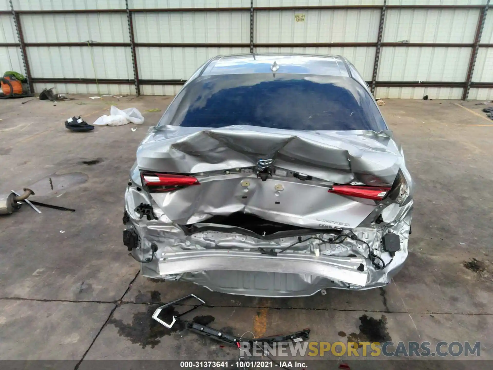 6 Photograph of a damaged car 4T1D21FBXLU016936 TOYOTA AVALON 2020