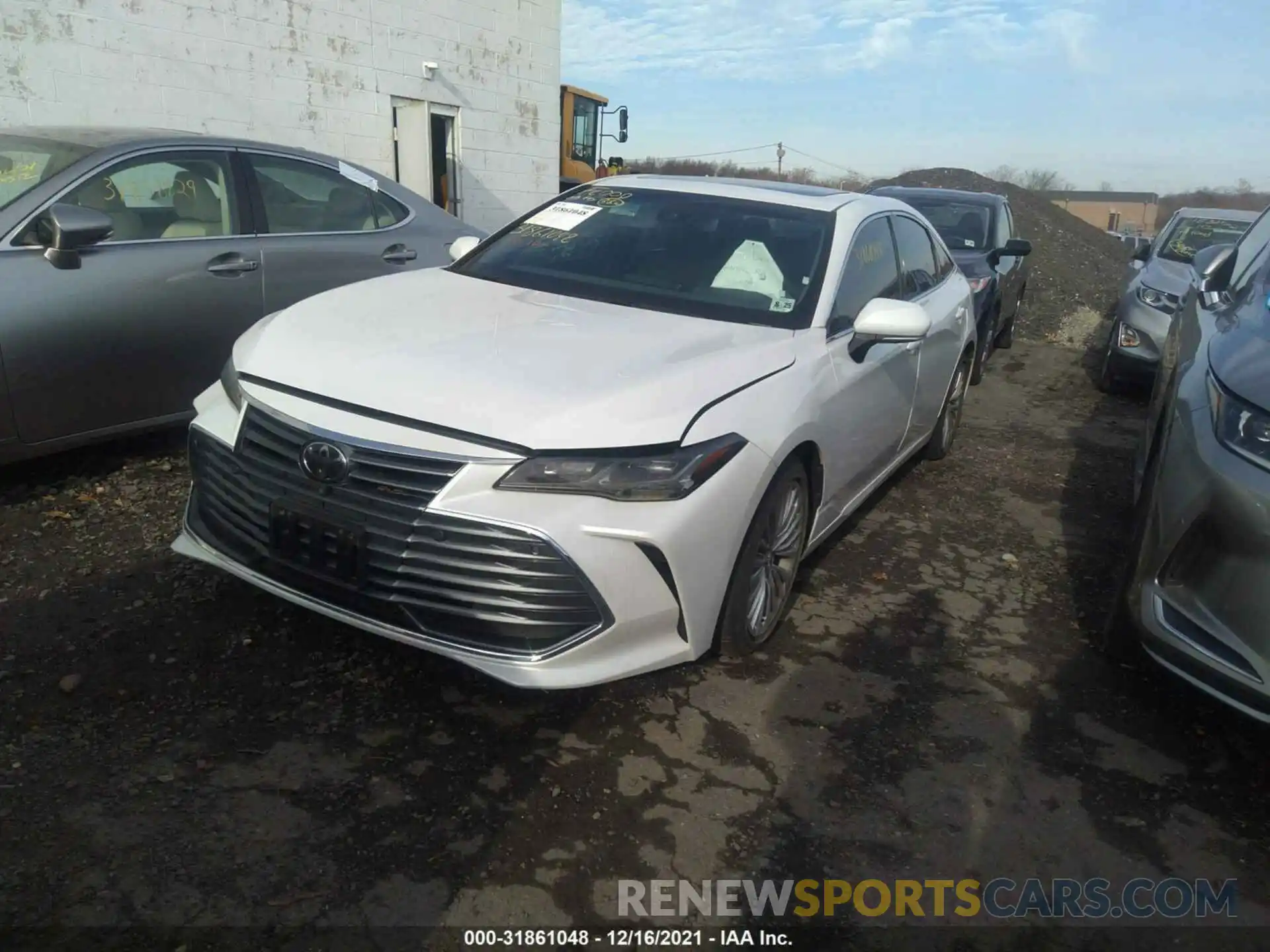 2 Photograph of a damaged car 4T1DZ1FB0LU043316 TOYOTA AVALON 2020