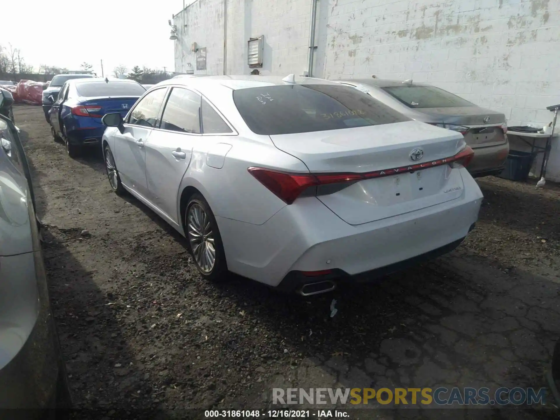 3 Photograph of a damaged car 4T1DZ1FB0LU043316 TOYOTA AVALON 2020