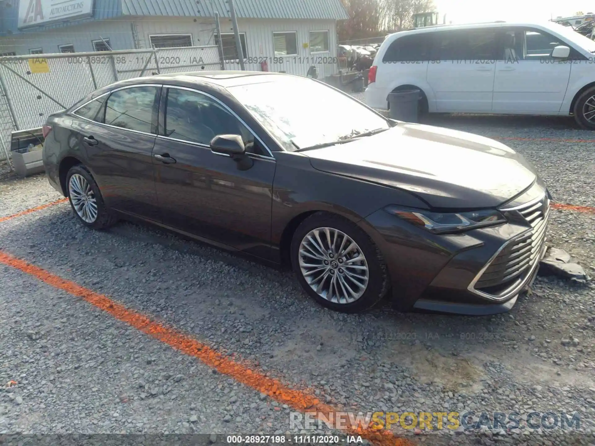 1 Photograph of a damaged car 4T1DZ1FB0LU047141 TOYOTA AVALON 2020