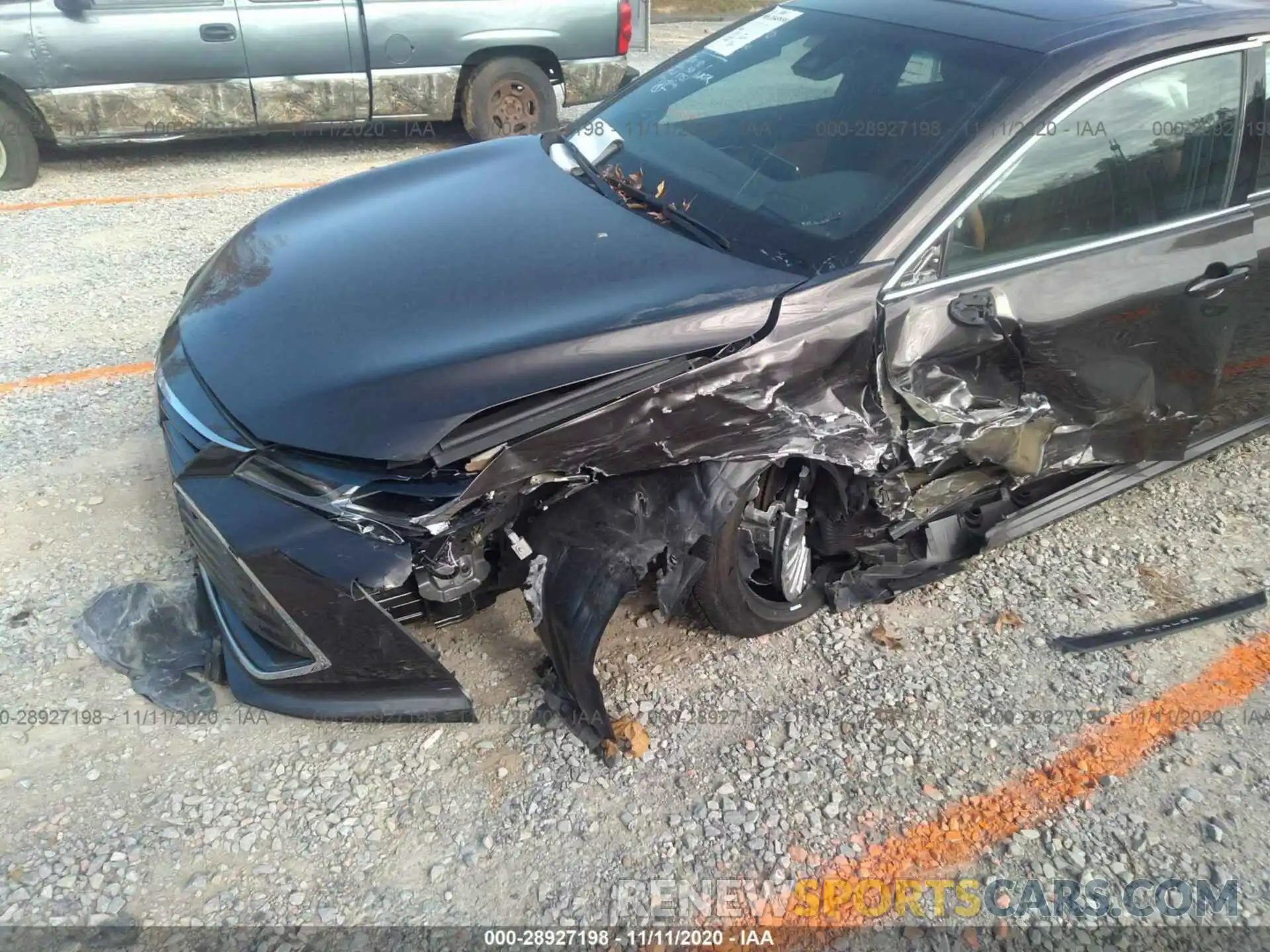 6 Photograph of a damaged car 4T1DZ1FB0LU047141 TOYOTA AVALON 2020