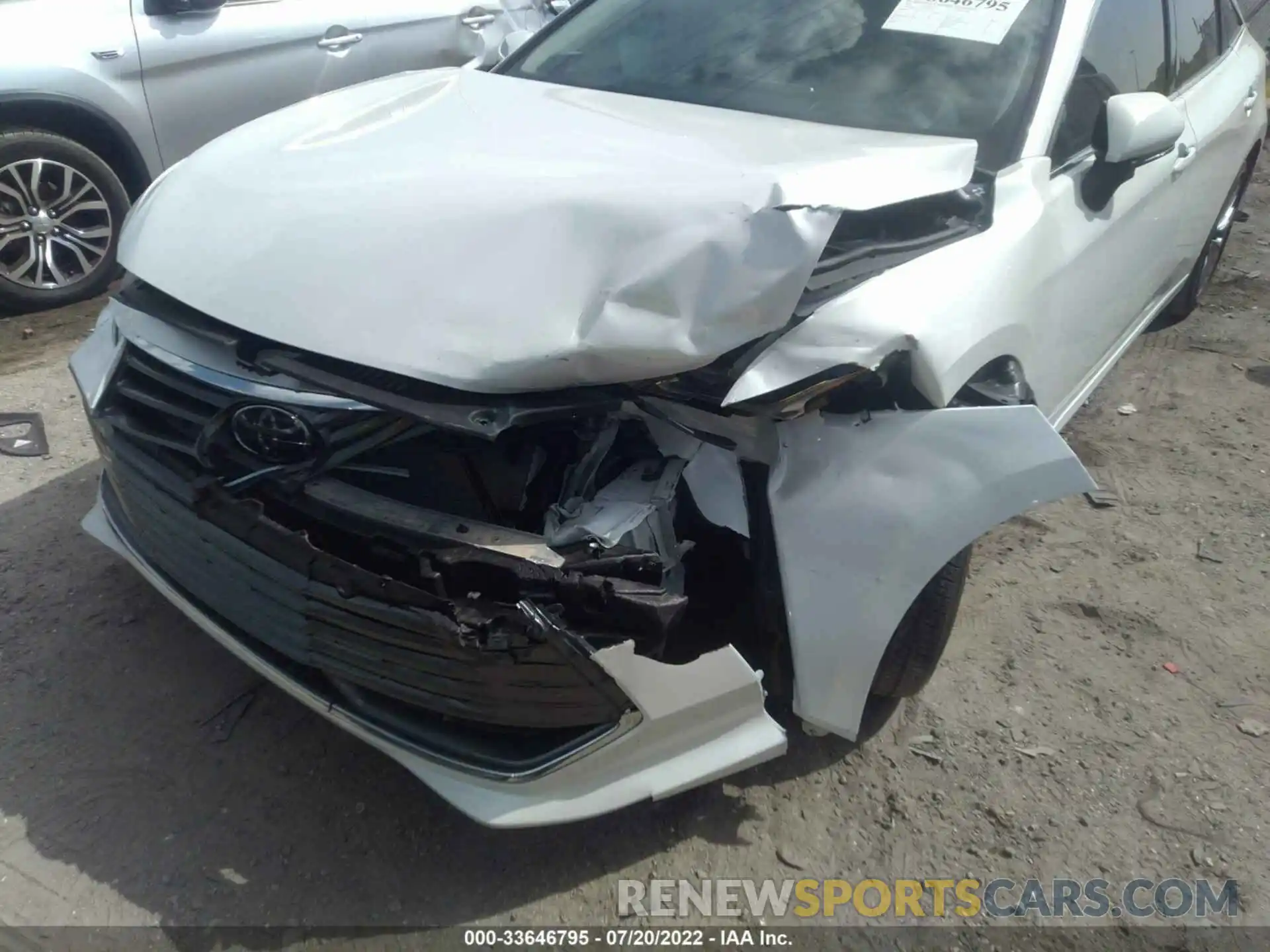 6 Photograph of a damaged car 4T1DZ1FB0LU052274 TOYOTA AVALON 2020