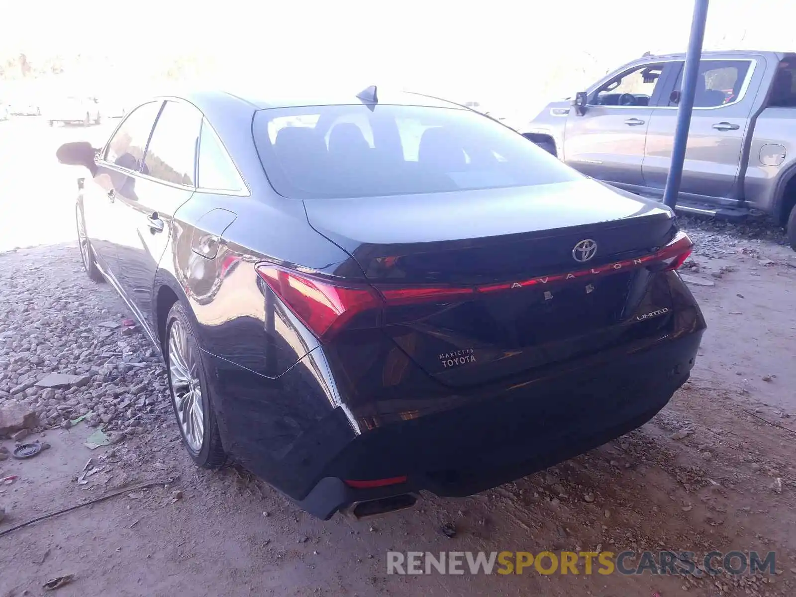 3 Photograph of a damaged car 4T1DZ1FB1LU039047 TOYOTA AVALON 2020