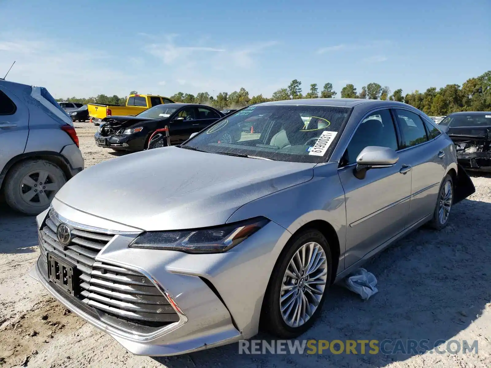 2 Photograph of a damaged car 4T1DZ1FB2LU043365 TOYOTA AVALON 2020