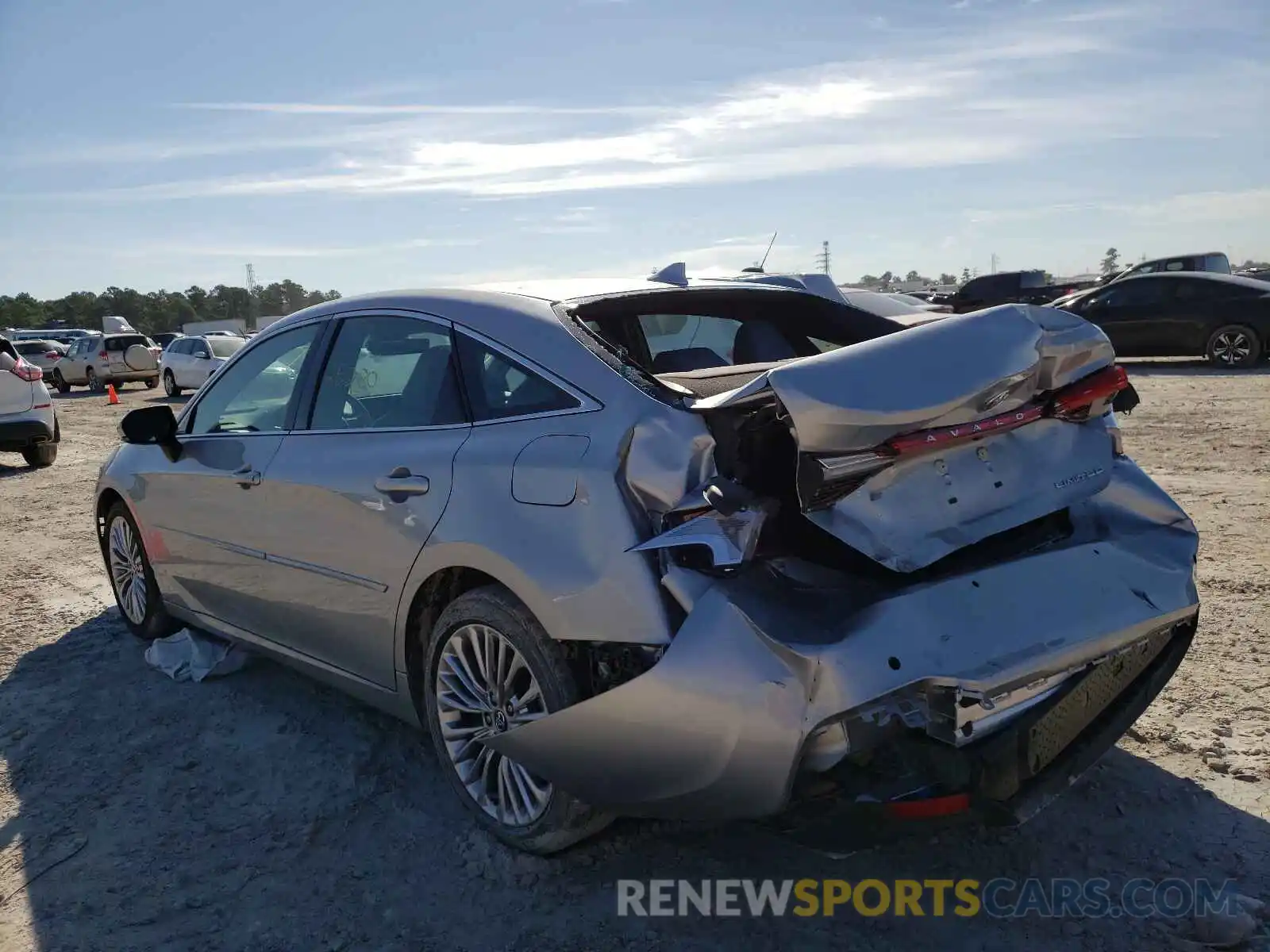 3 Photograph of a damaged car 4T1DZ1FB2LU043365 TOYOTA AVALON 2020