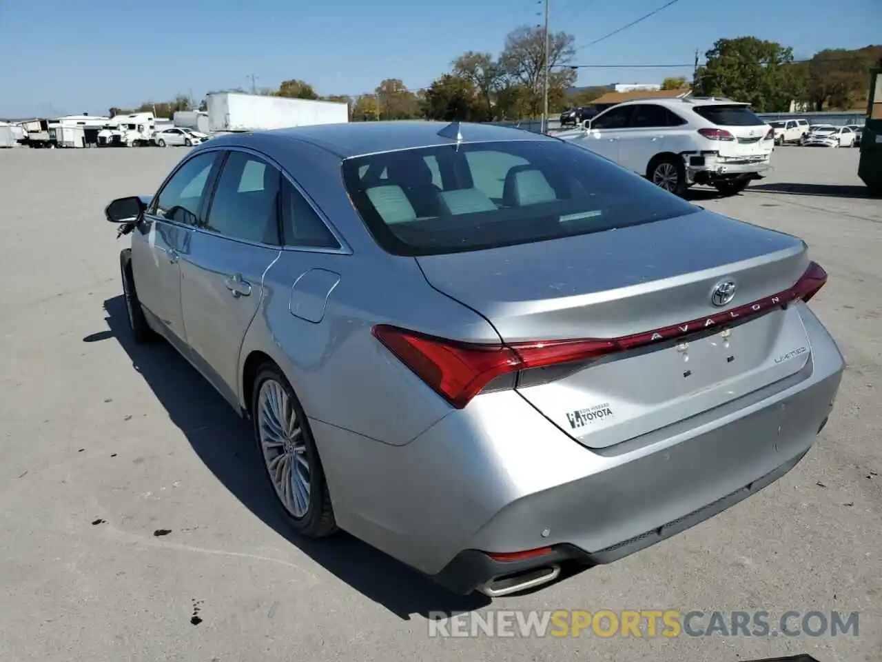 3 Photograph of a damaged car 4T1DZ1FB2LU048386 TOYOTA AVALON 2020