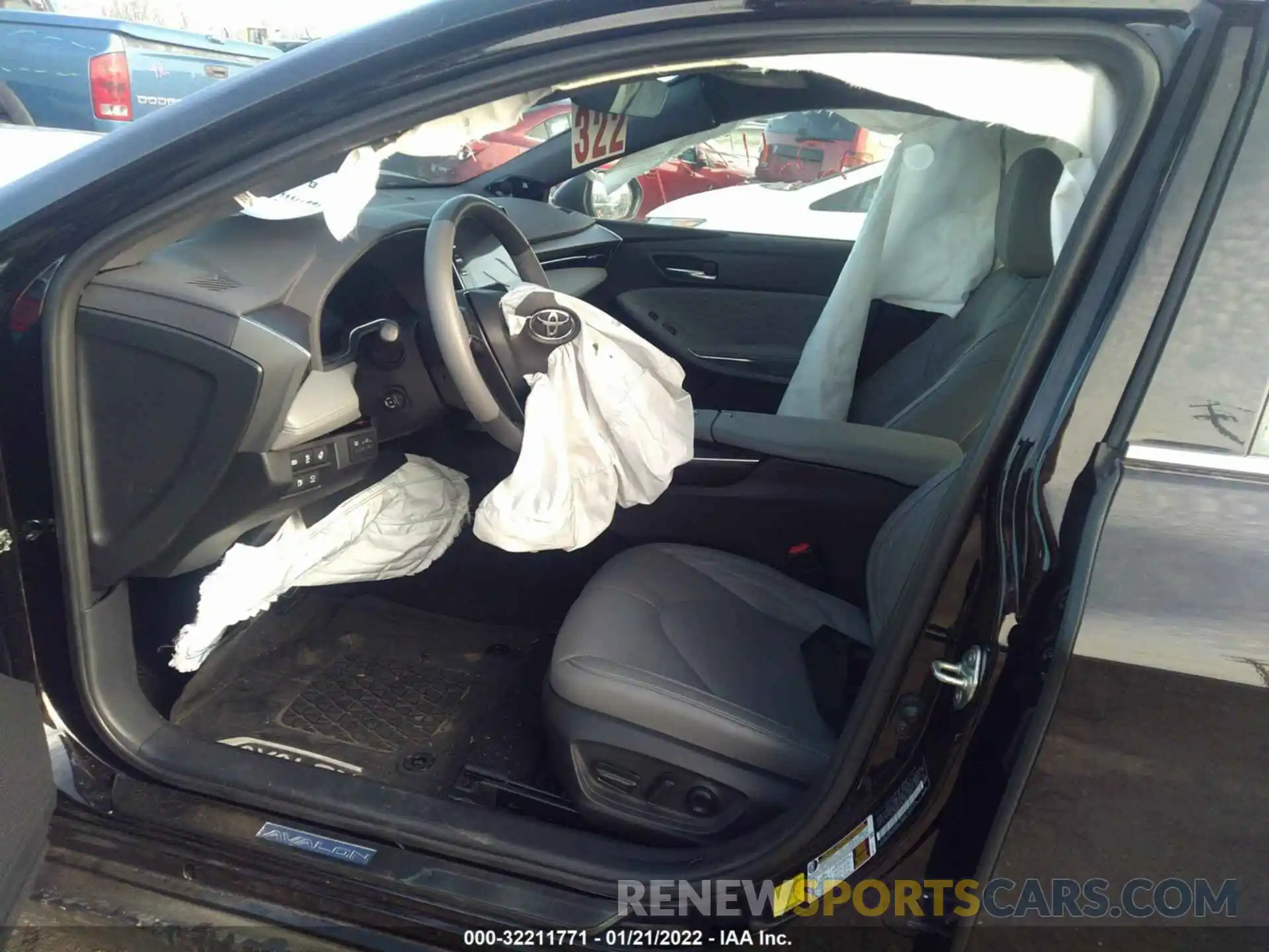 5 Photograph of a damaged car 4T1DZ1FB2LU052552 TOYOTA AVALON 2020