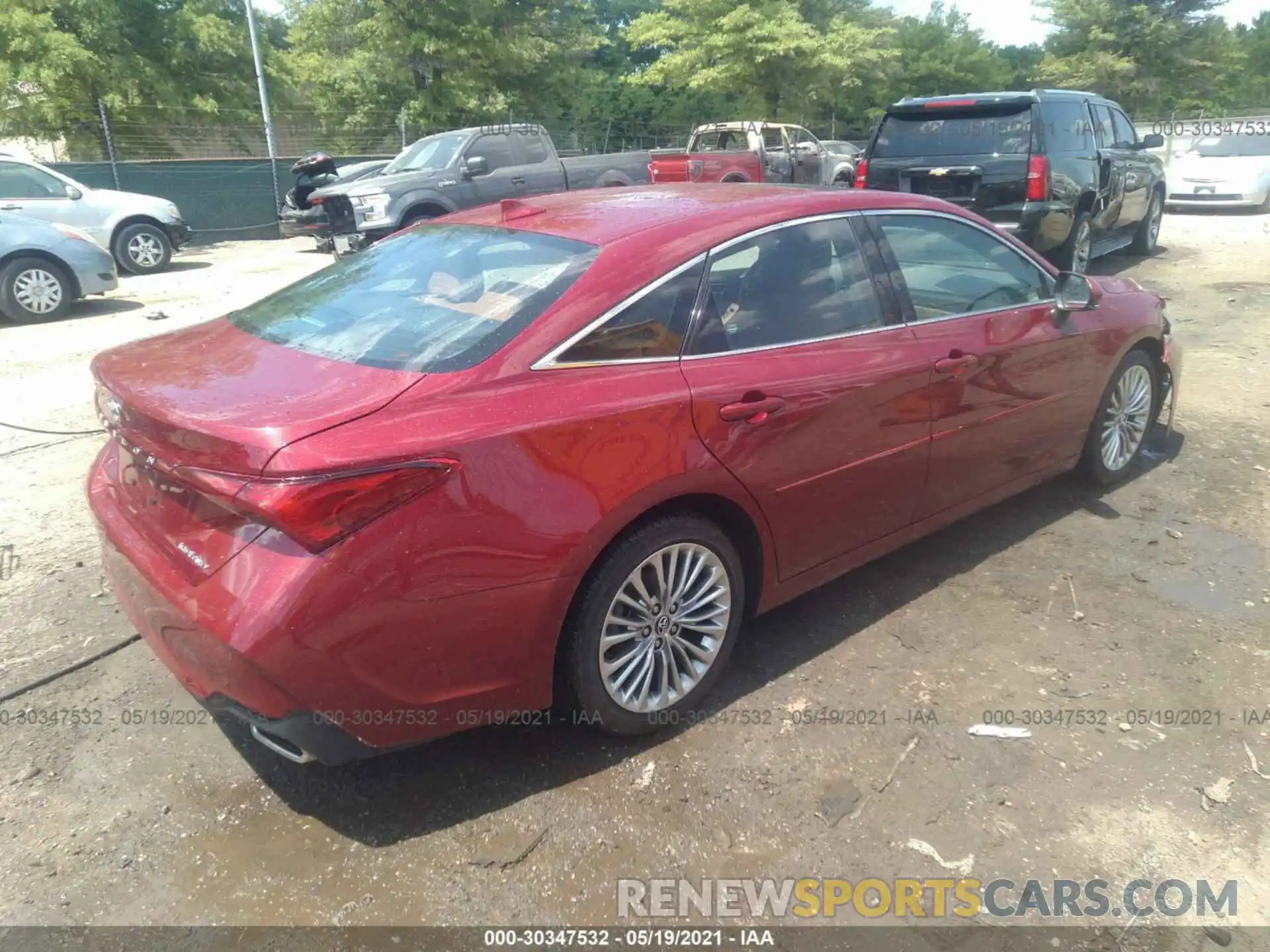 4 Photograph of a damaged car 4T1DZ1FB3LU041950 TOYOTA AVALON 2020