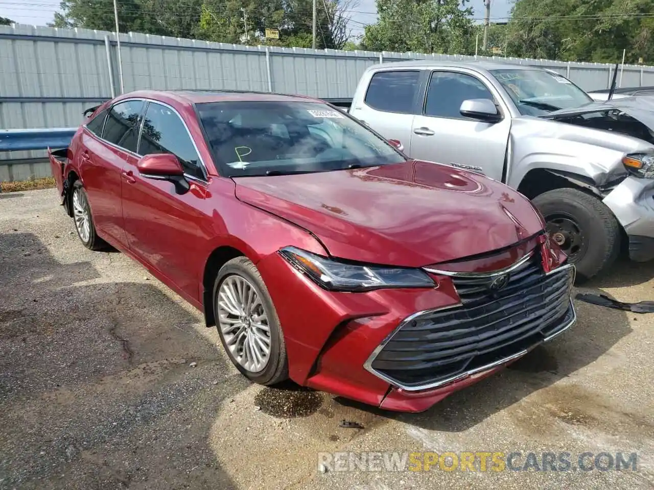 1 Photograph of a damaged car 4T1DZ1FB3LU043486 TOYOTA AVALON 2020