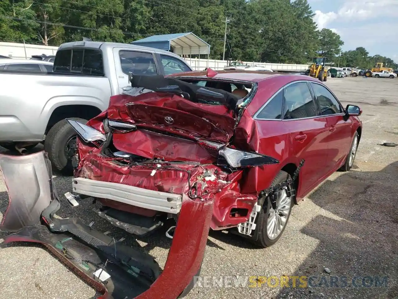 4 Photograph of a damaged car 4T1DZ1FB3LU043486 TOYOTA AVALON 2020