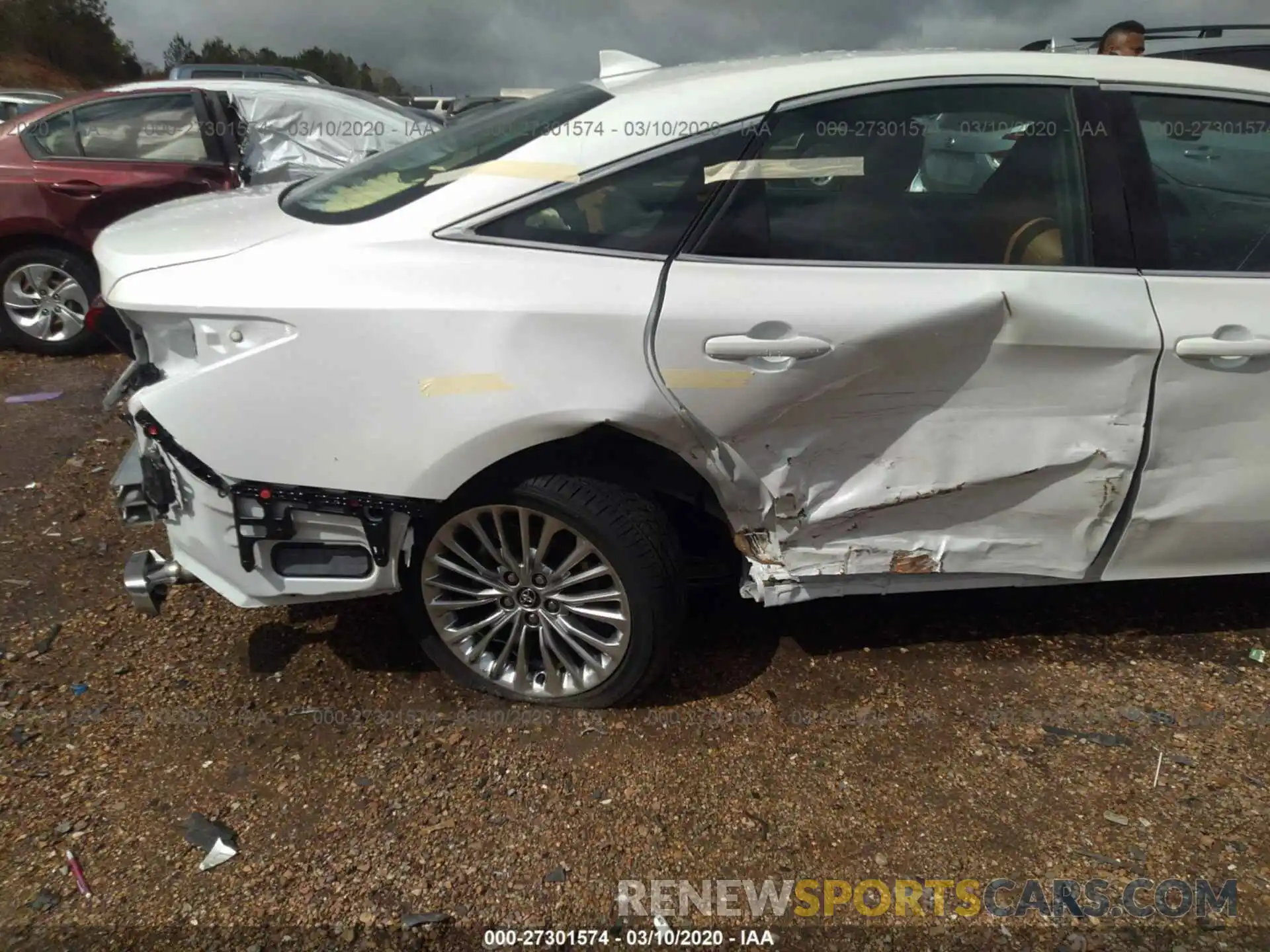 6 Photograph of a damaged car 4T1DZ1FB3LU043973 TOYOTA AVALON 2020