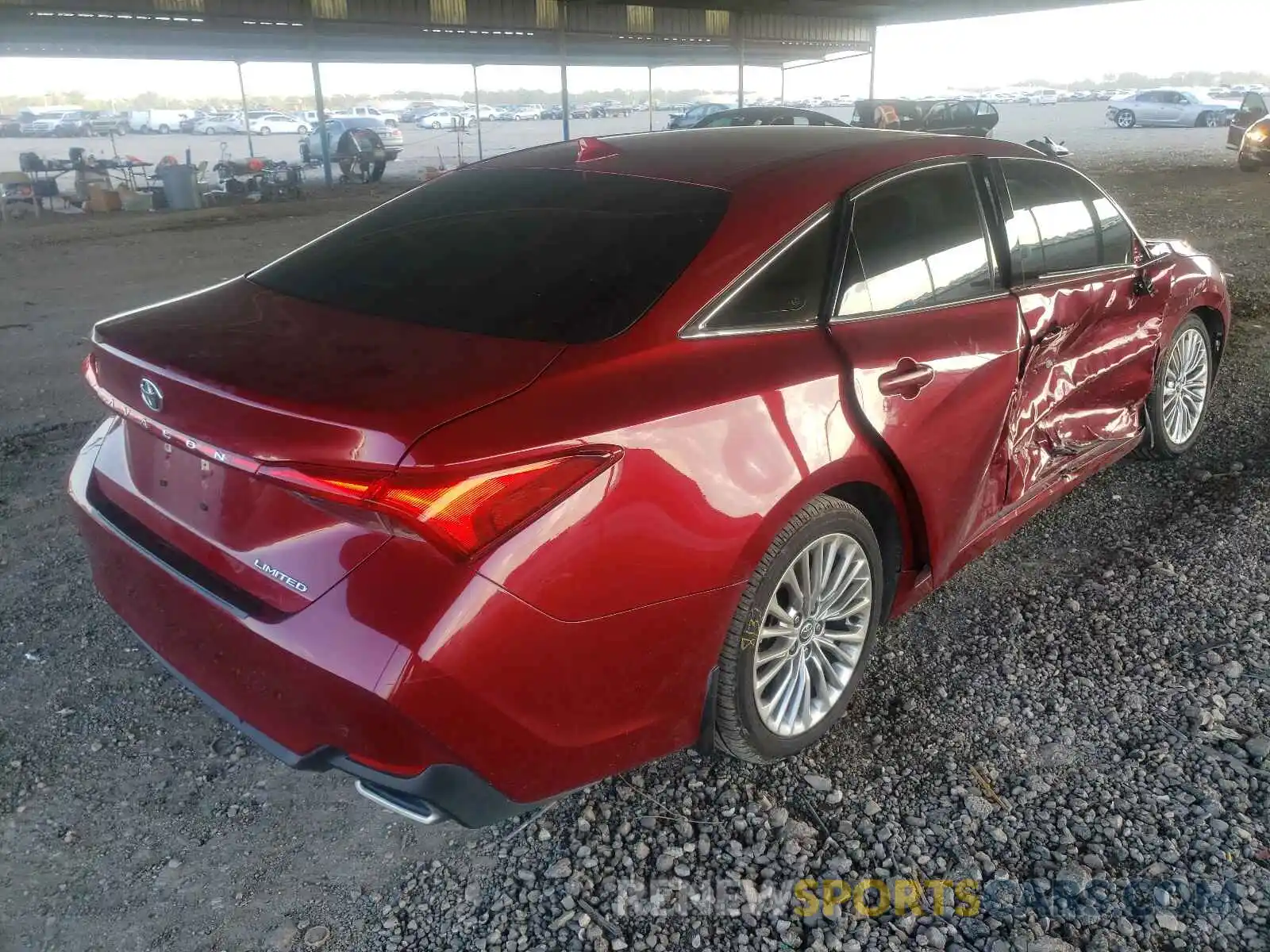 4 Photograph of a damaged car 4T1DZ1FB3LU045058 TOYOTA AVALON 2020