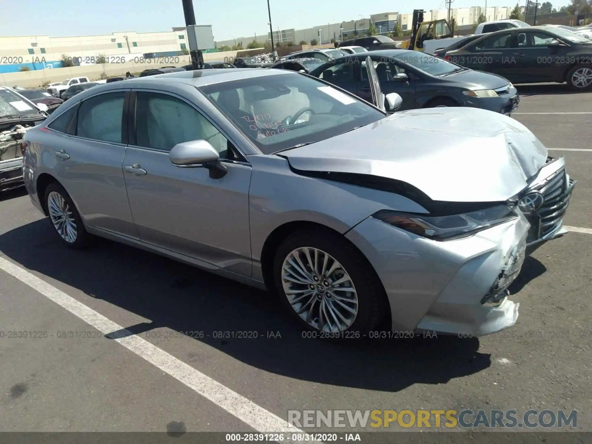 1 Photograph of a damaged car 4T1DZ1FB3LU046713 TOYOTA AVALON 2020