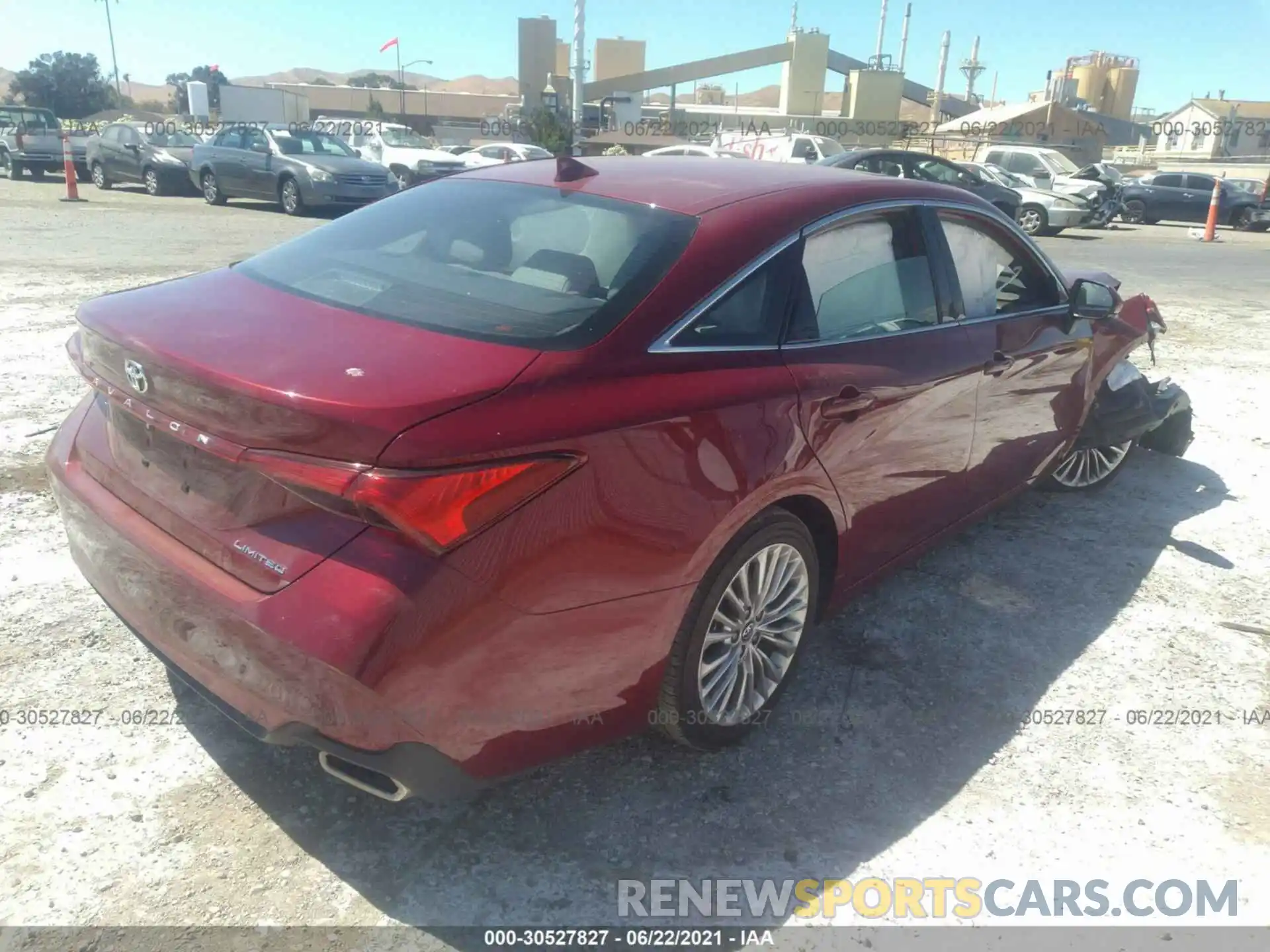 4 Photograph of a damaged car 4T1DZ1FB4LU042900 TOYOTA AVALON 2020