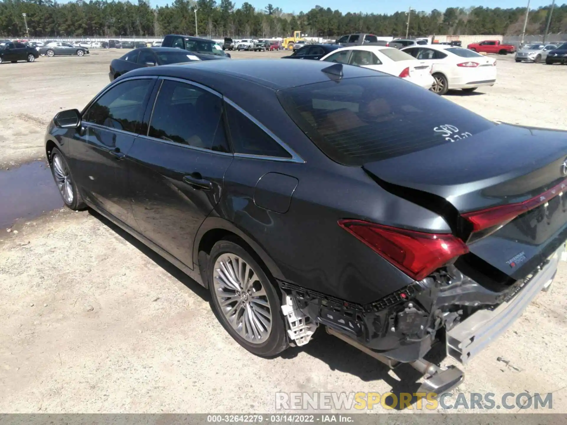 3 Photograph of a damaged car 4T1DZ1FB6LU049931 TOYOTA AVALON 2020