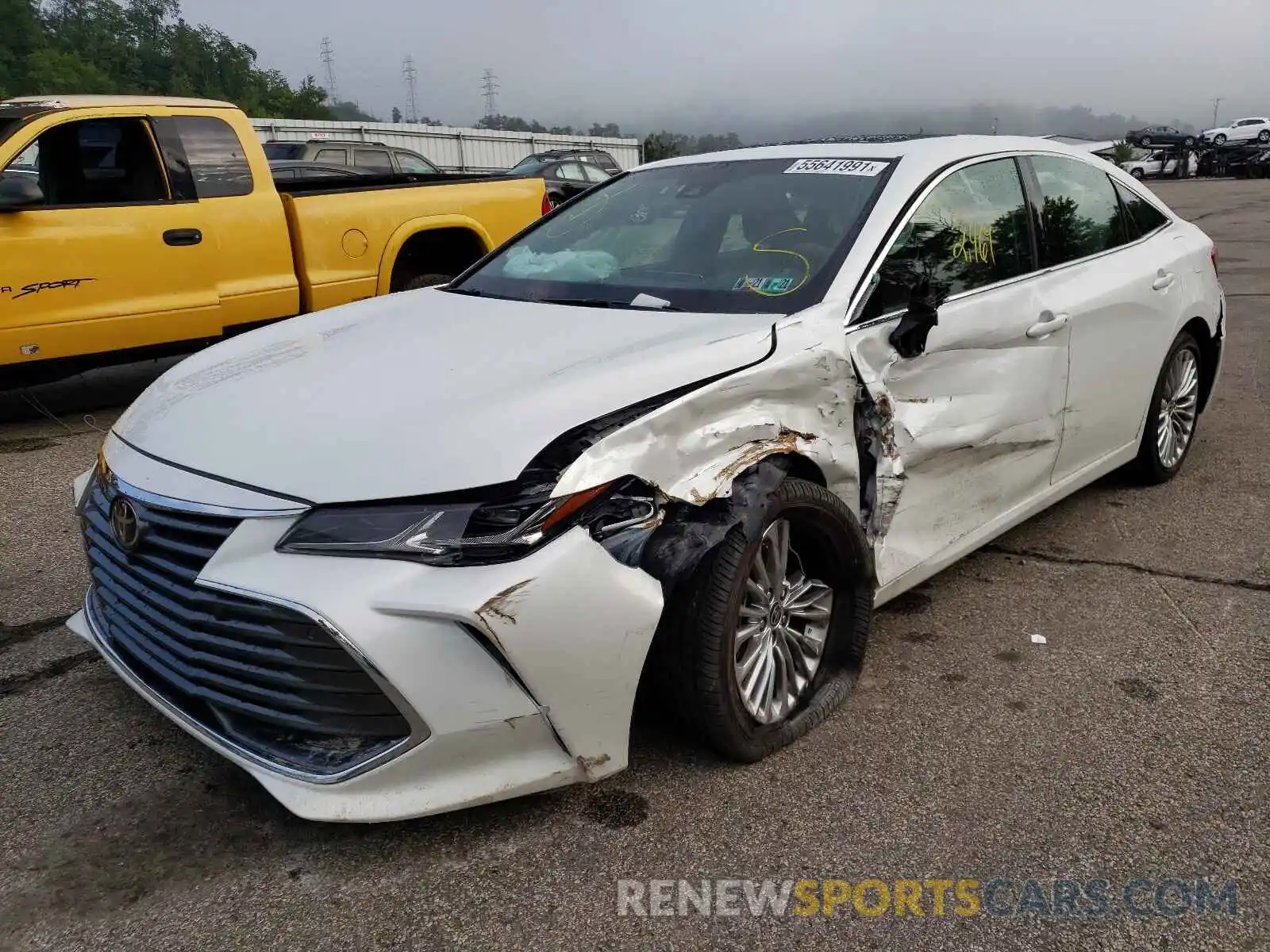 2 Photograph of a damaged car 4T1DZ1FB6LU054725 TOYOTA AVALON 2020