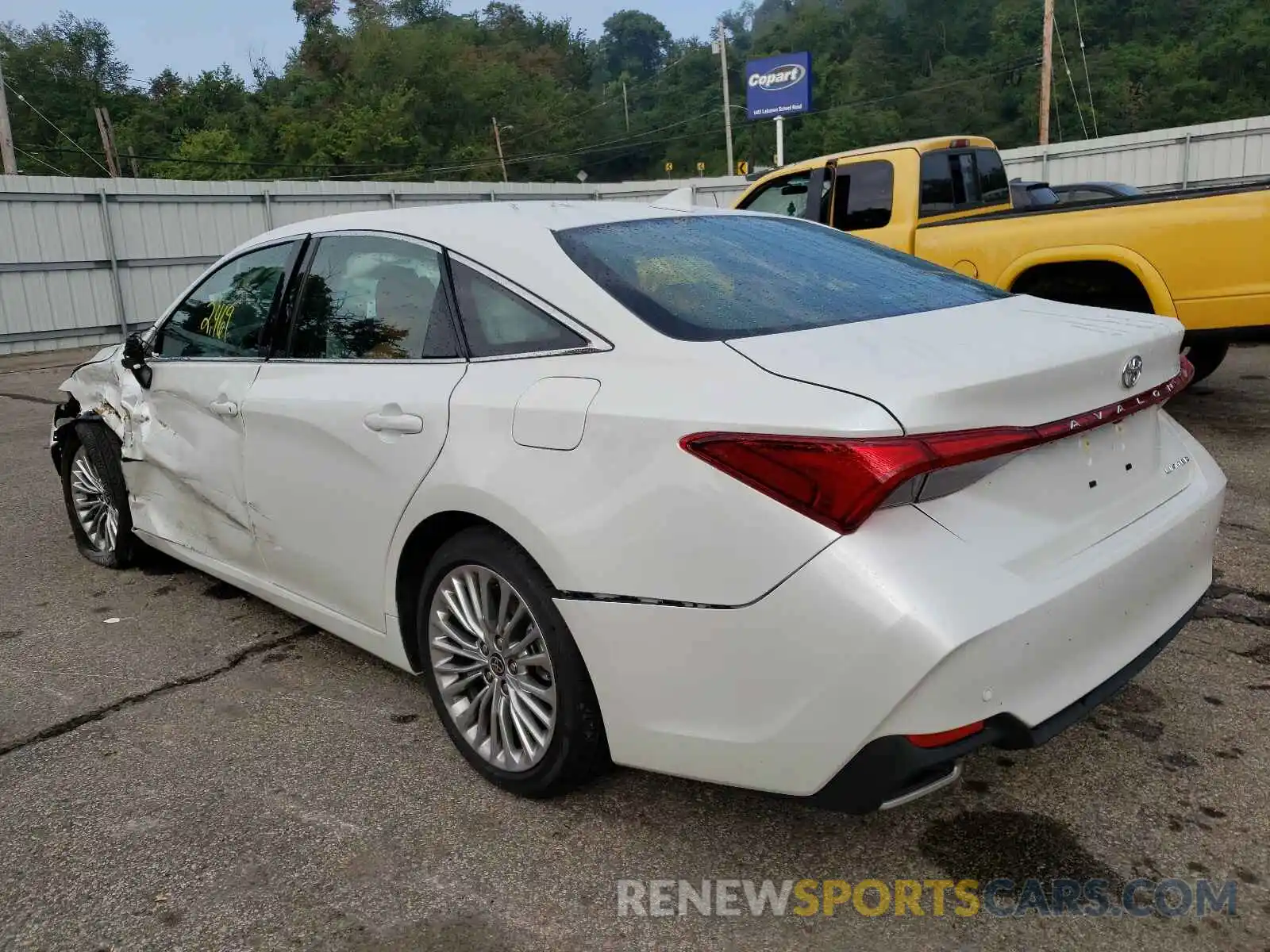 3 Photograph of a damaged car 4T1DZ1FB6LU054725 TOYOTA AVALON 2020